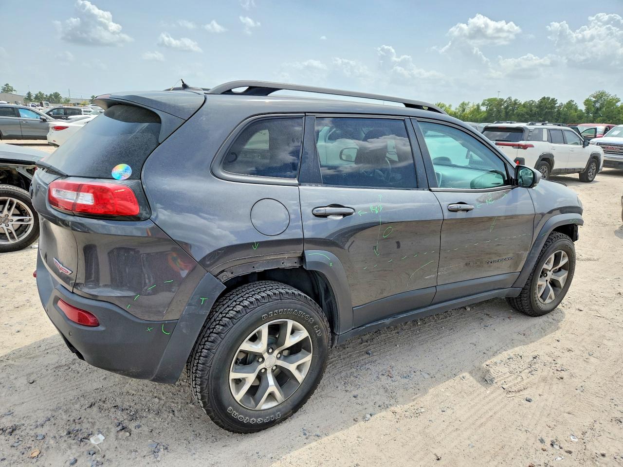 2015 Jeep Cherokee Trailhawk Gray vin: 1C4PJMBS9FW703913