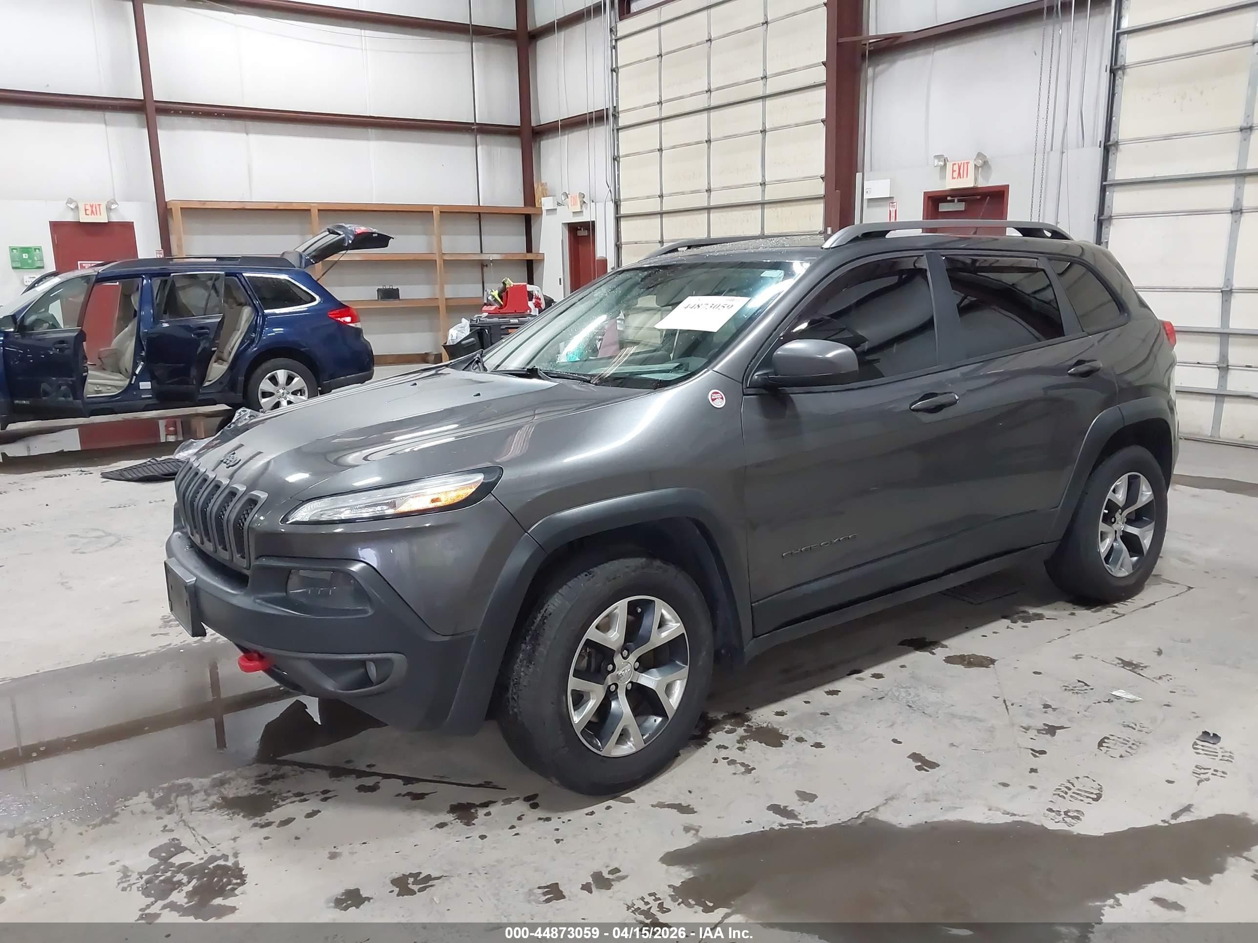 2014 Jeep Cherokee Trailhawk Gray vin: 1C4PJMBSXEW150204