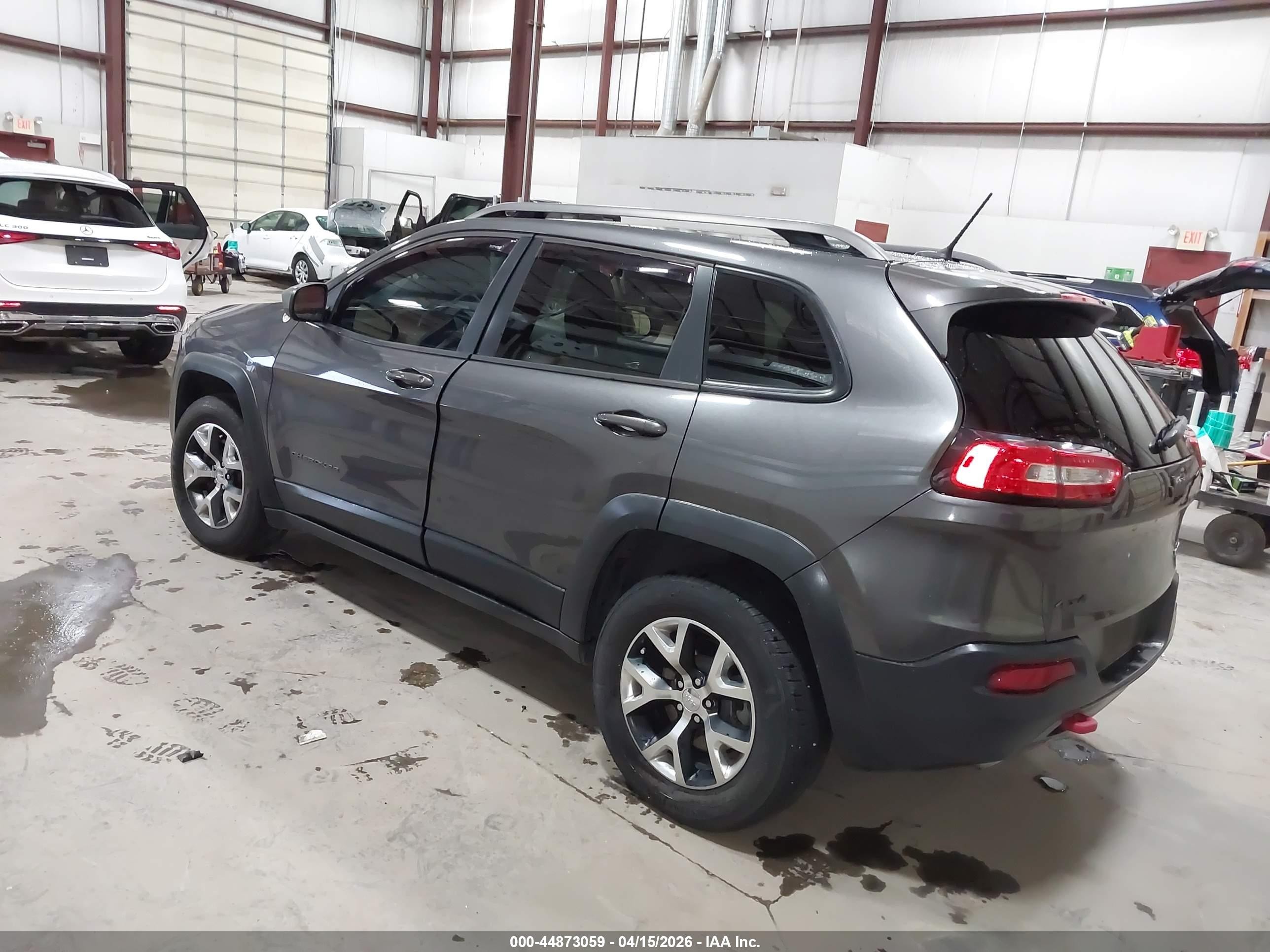 2014 Jeep Cherokee Trailhawk Gray vin: 1C4PJMBSXEW150204
