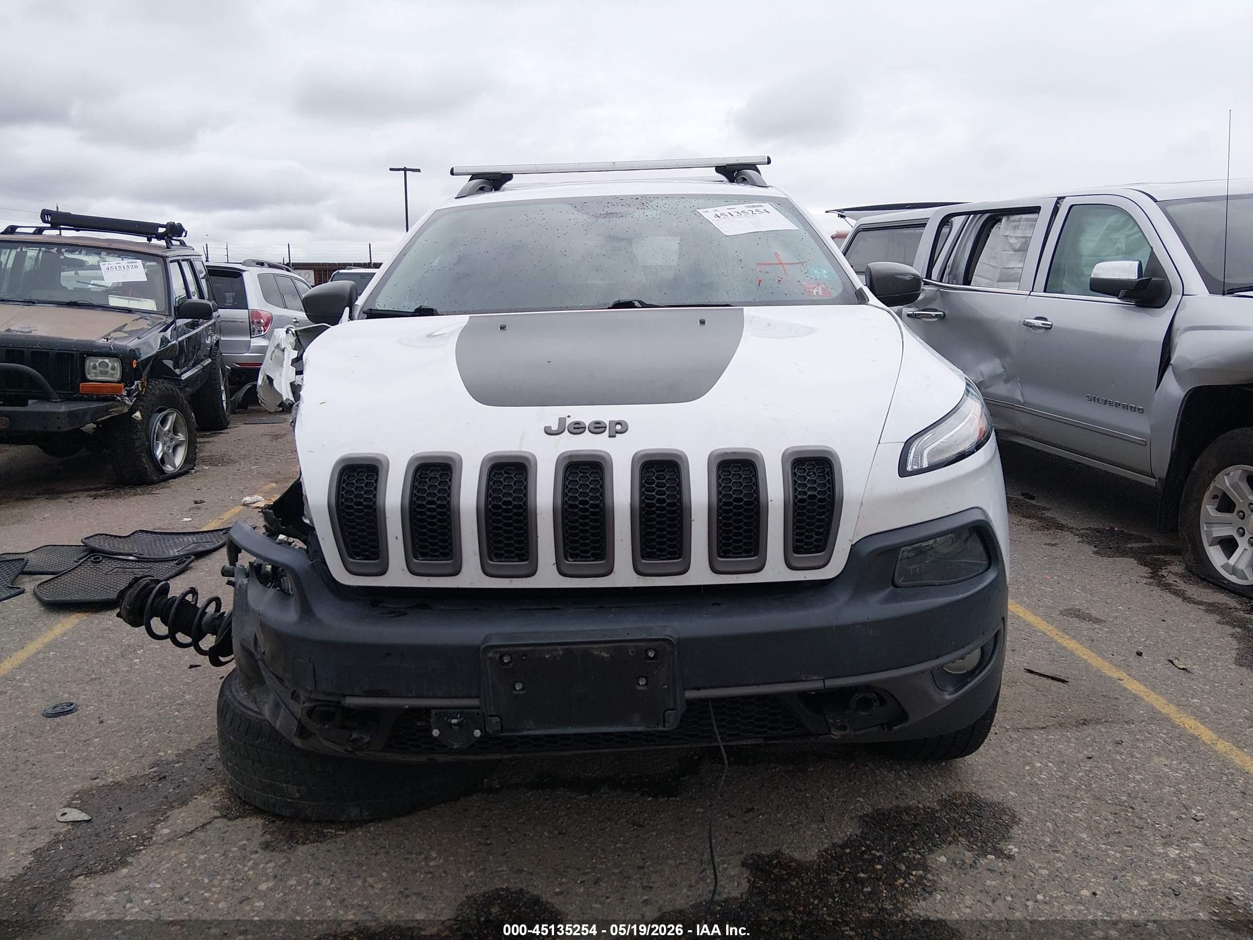 2014 Jeep Cherokee Trailhawk White vin: 1C4PJMBSXEW216220