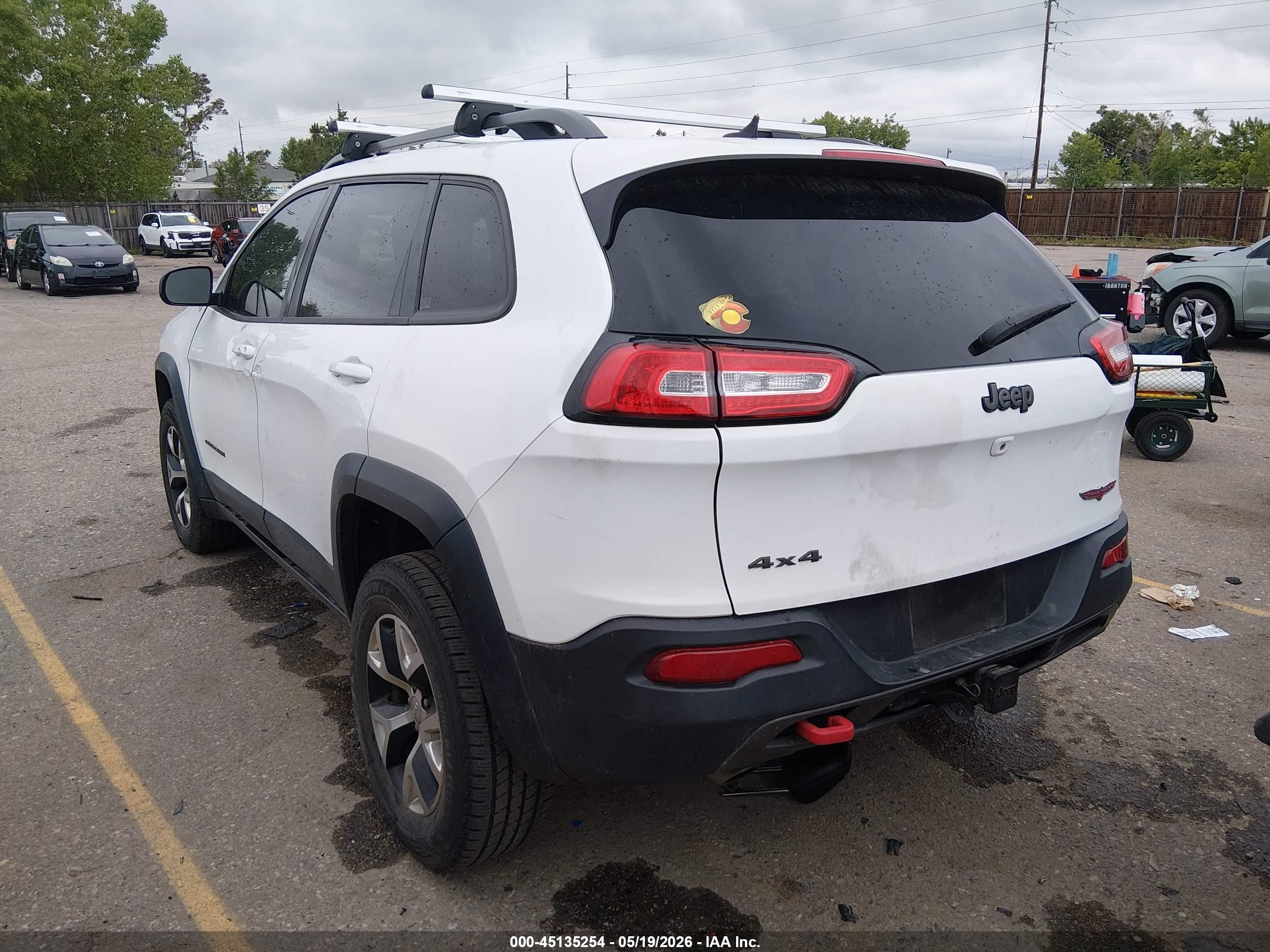 2014 Jeep Cherokee Trailhawk White vin: 1C4PJMBSXEW216220