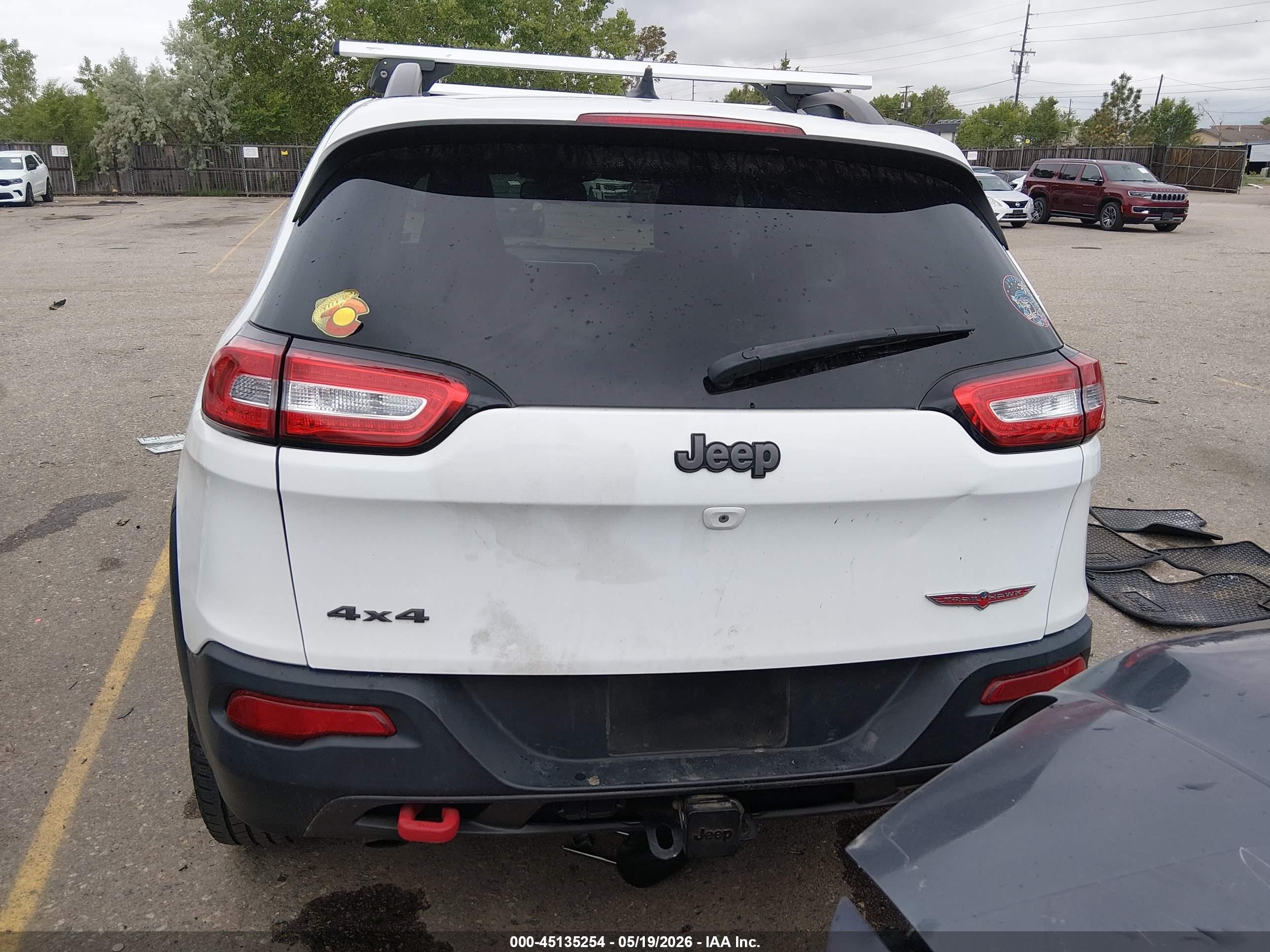 2014 Jeep Cherokee Trailhawk White vin: 1C4PJMBSXEW216220