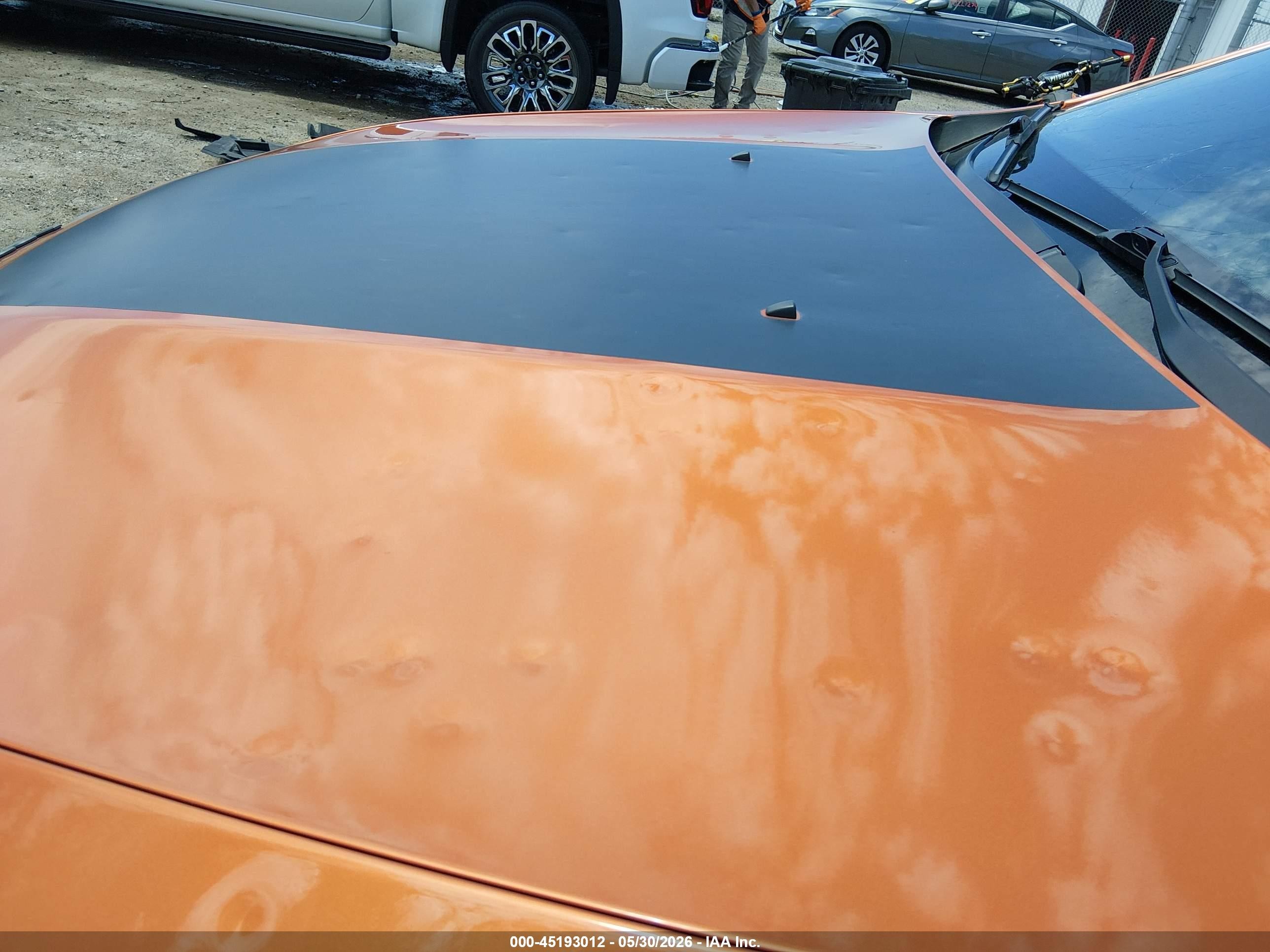 2014 Jeep Cherokee Trailhawk Orange vin: 1C4PJMBSXEW251646