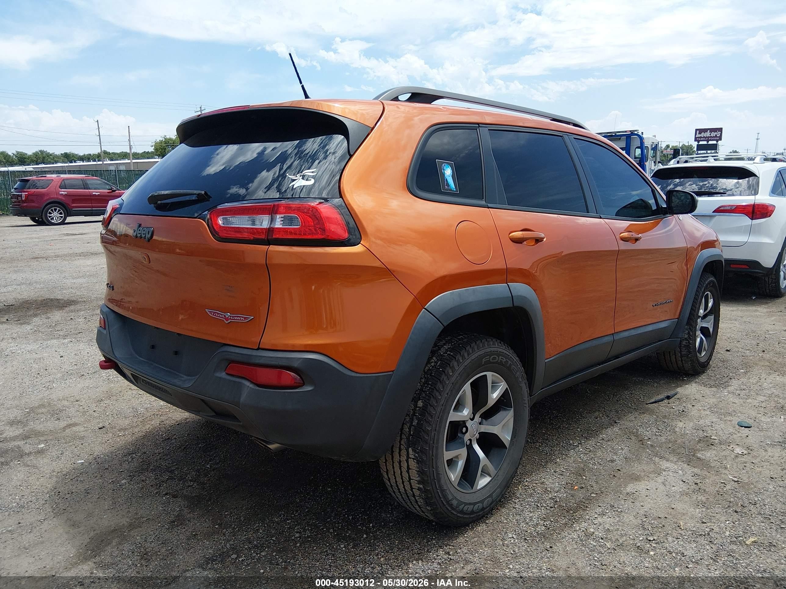 2014 Jeep Cherokee Trailhawk Orange vin: 1C4PJMBSXEW251646