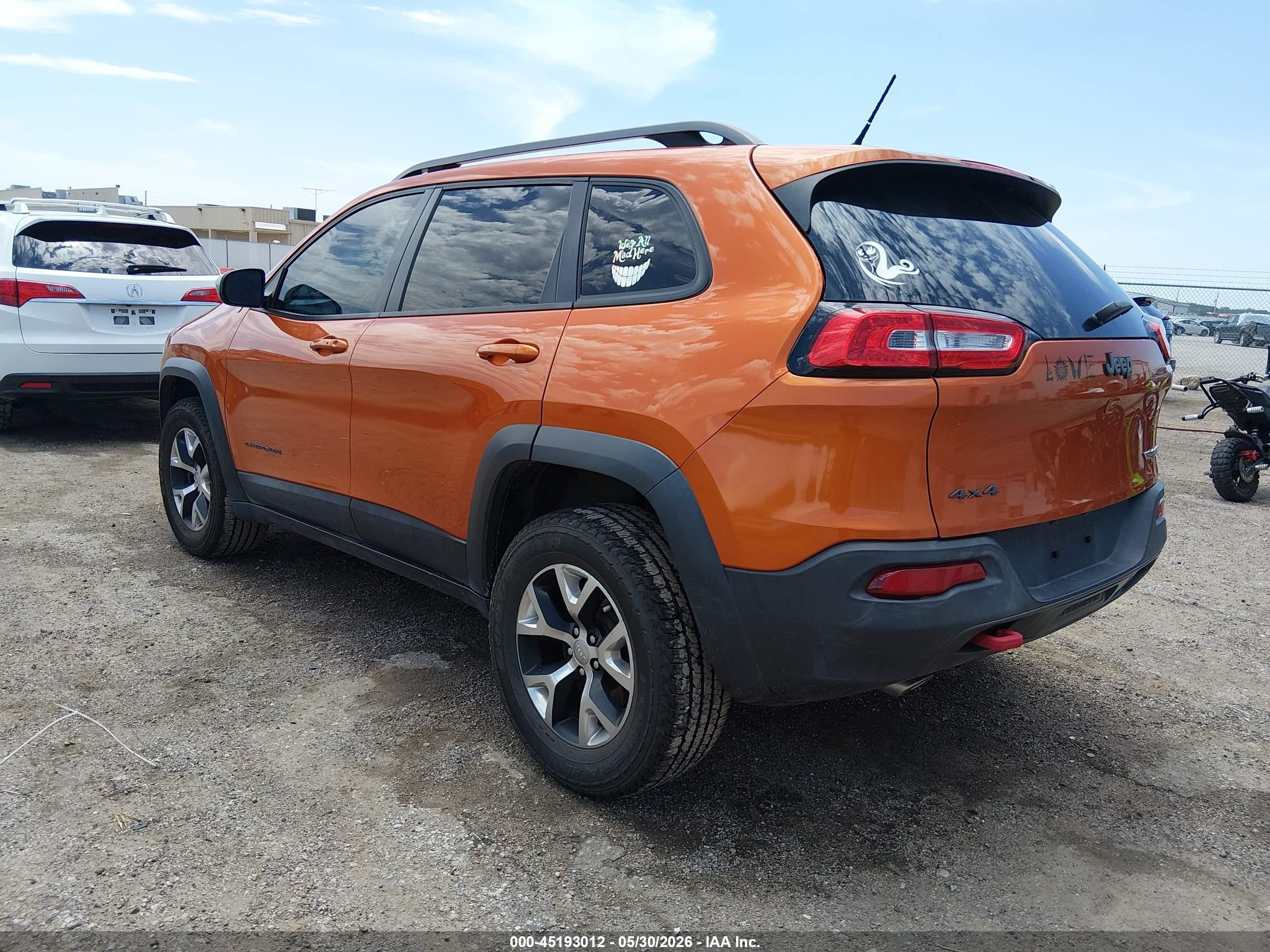 2014 Jeep Cherokee Trailhawk Orange vin: 1C4PJMBSXEW251646