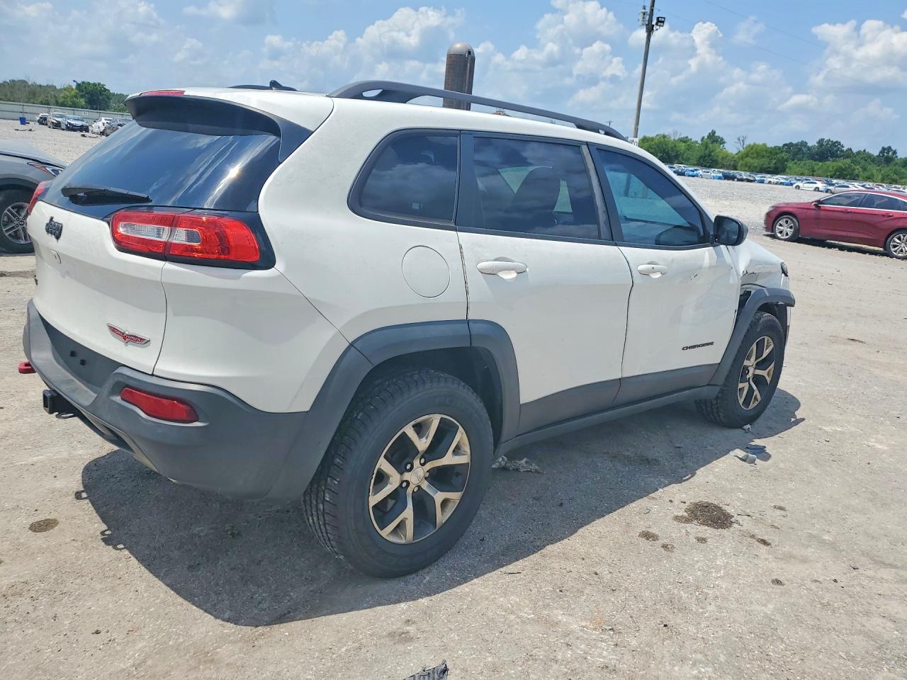 2015 Jeep Cherokee Trailhawk White vin: 1C4PJMBSXFW552029