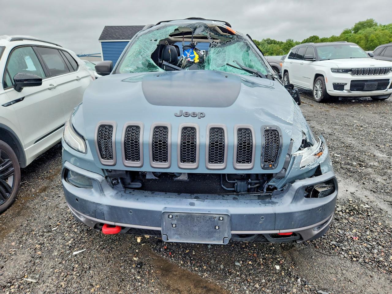 2015 Jeep Cherokee Trailhawk Gray vin: 1C4PJMBSXFW619972