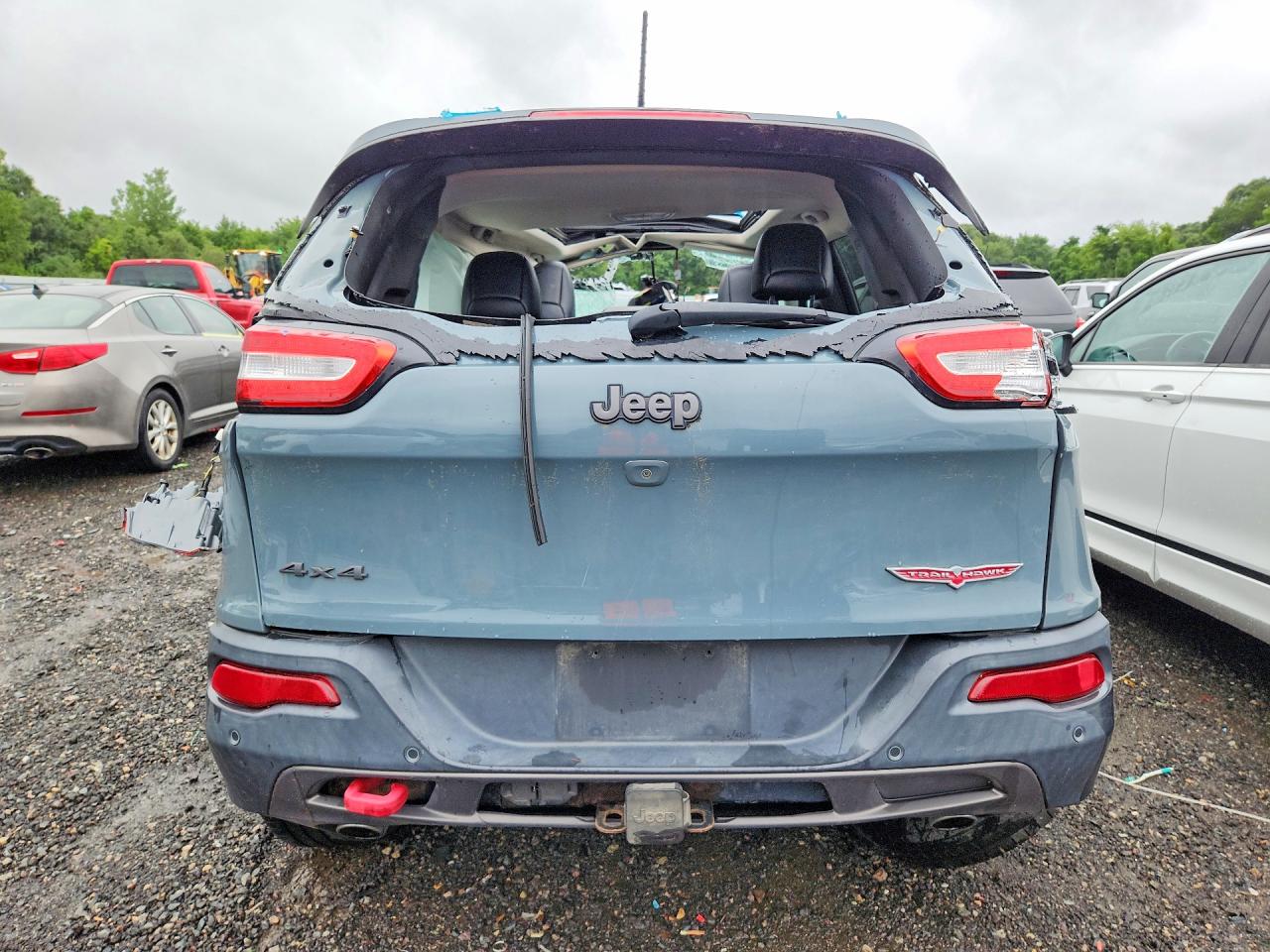 2015 Jeep Cherokee Trailhawk Gray vin: 1C4PJMBSXFW619972