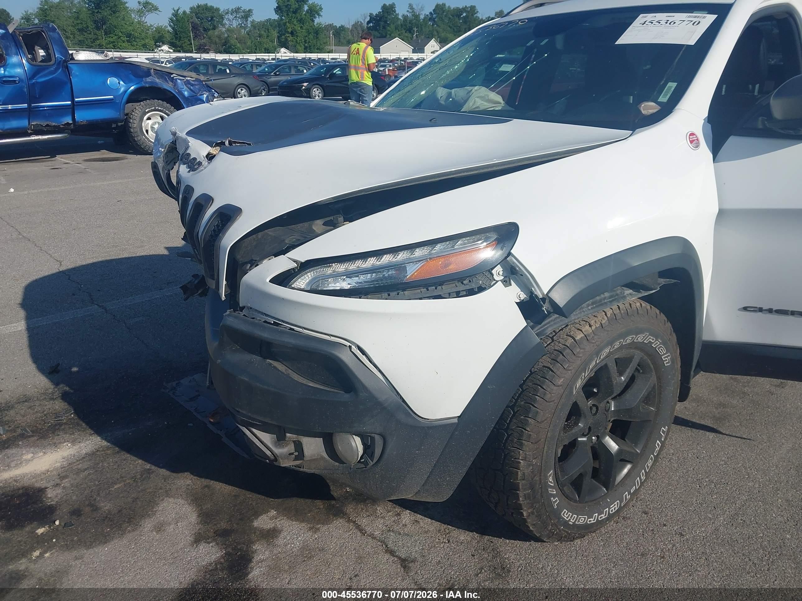 2015 Jeep Cherokee Trailhawk Белый vin: 1C4PJMBSXFW623648