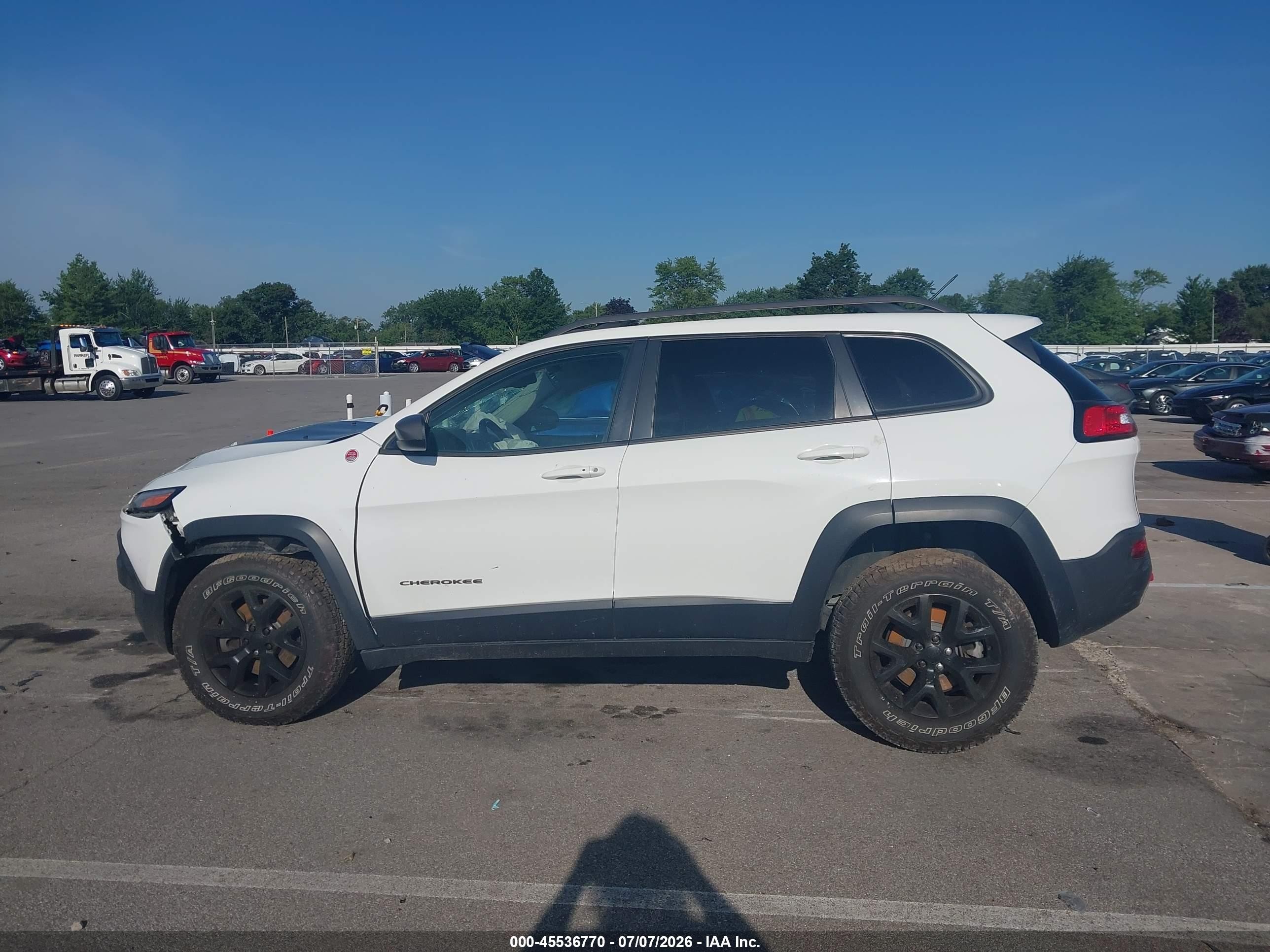 2015 Jeep Cherokee Trailhawk Белый vin: 1C4PJMBSXFW623648