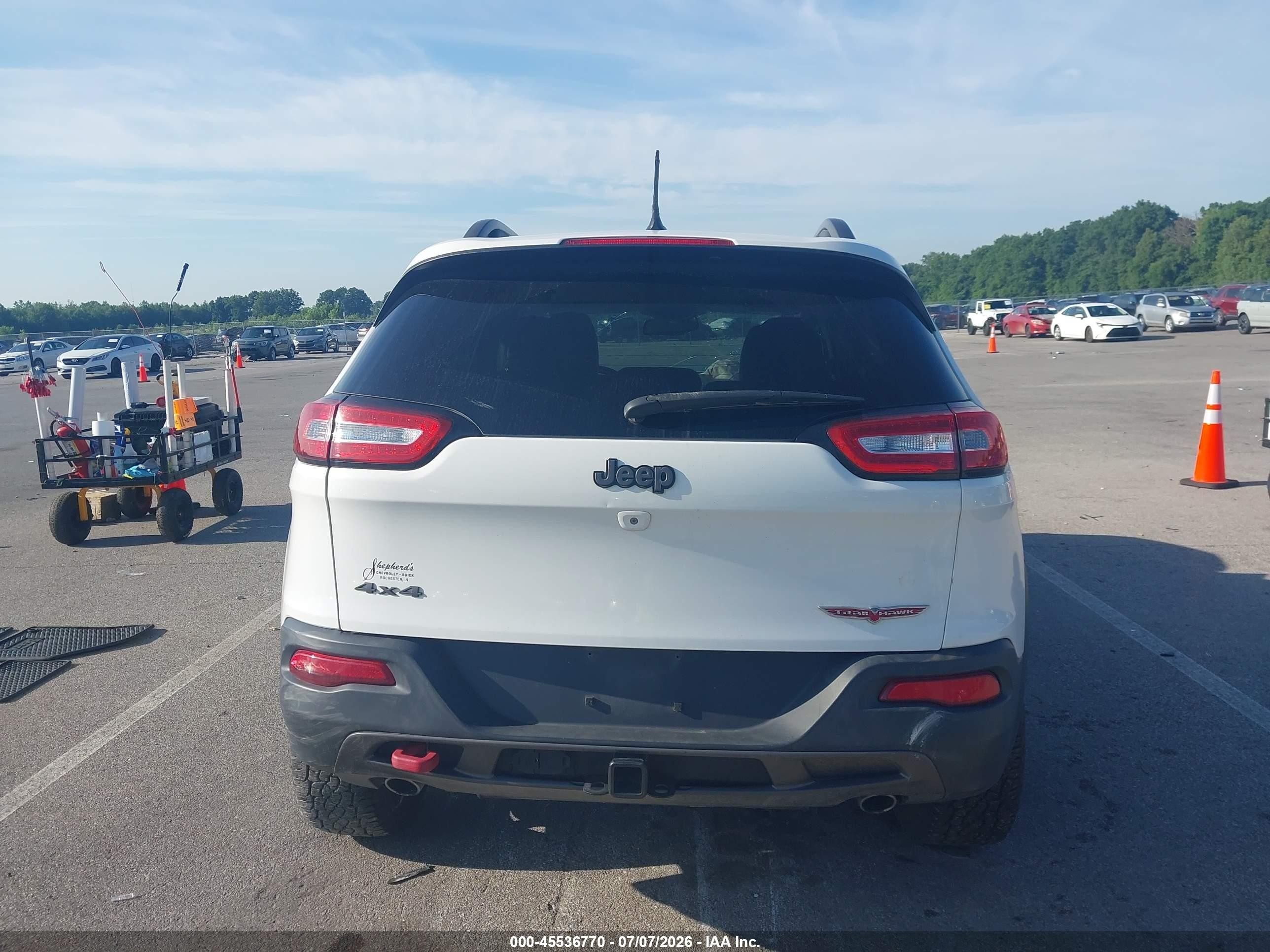 2015 Jeep Cherokee Trailhawk Белый vin: 1C4PJMBSXFW623648