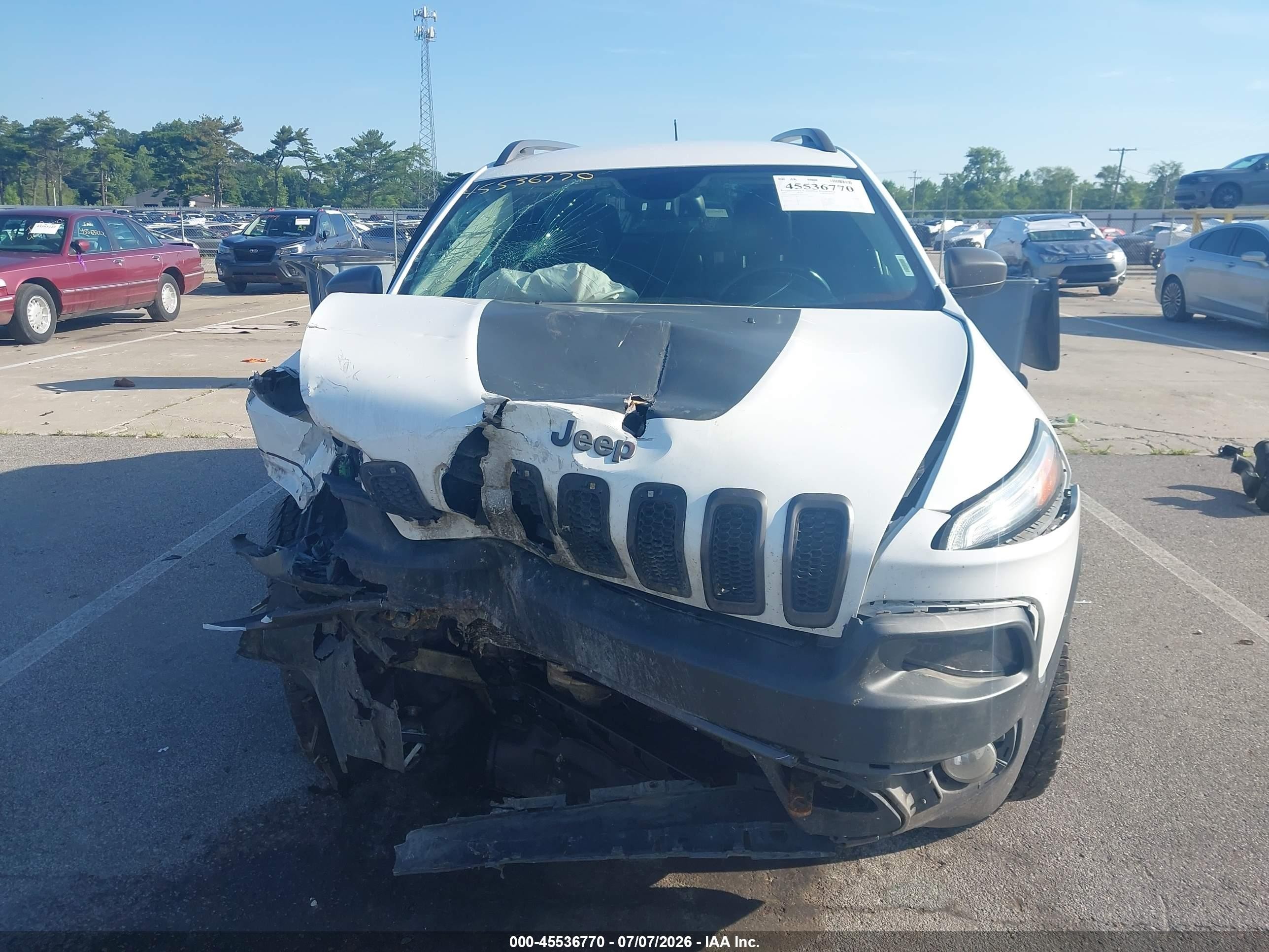 2015 Jeep Cherokee Trailhawk Белый vin: 1C4PJMBSXFW623648