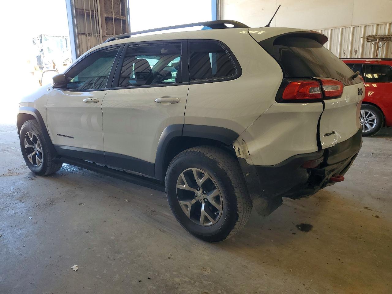 2015 Jeep Cherokee Trailhawk Белый vin: 1C4PJMBSXFW626873