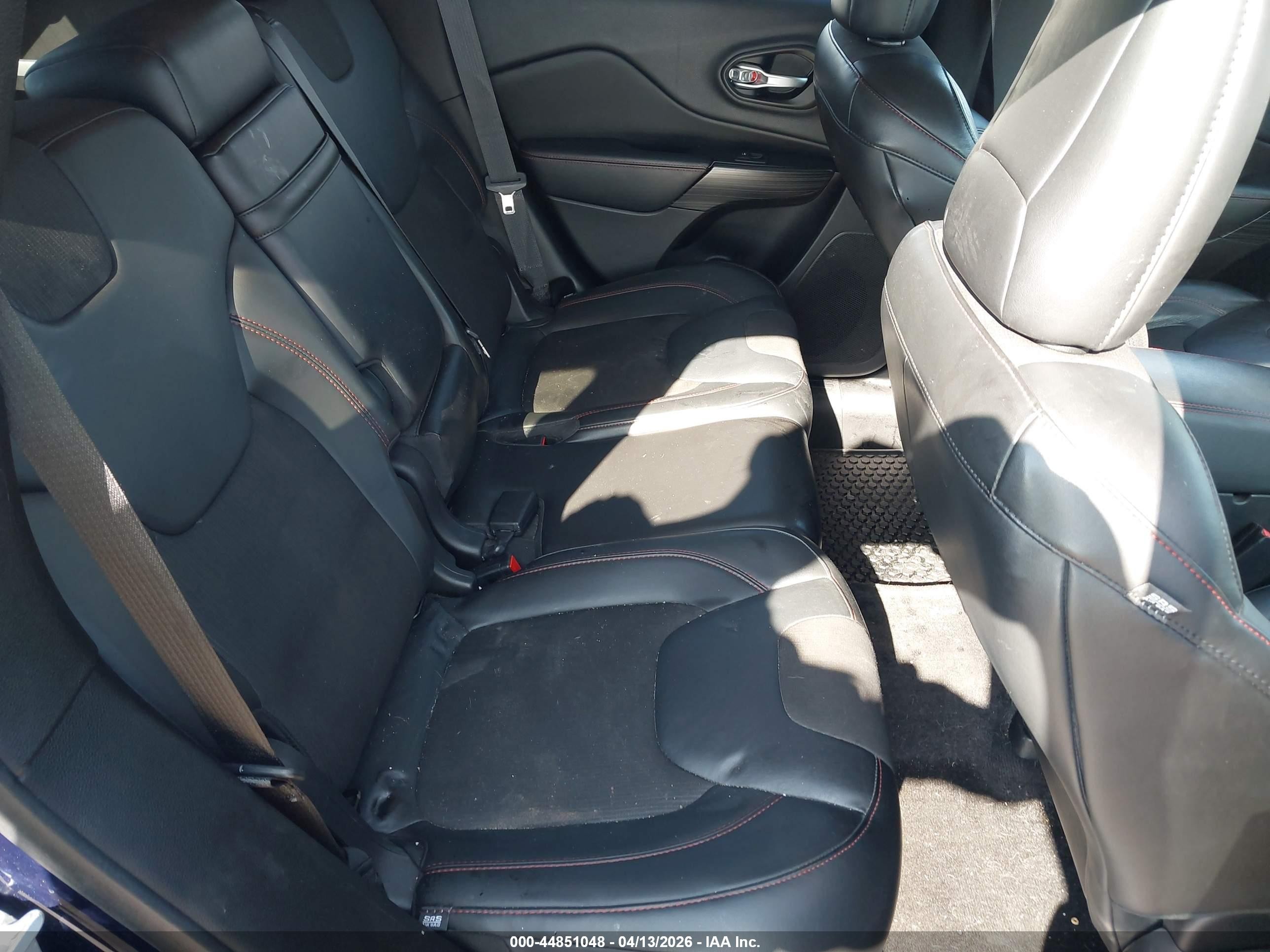 2015 Jeep Cherokee Trailhawk Dark Blue vin: 1C4PJMBSXFW630244