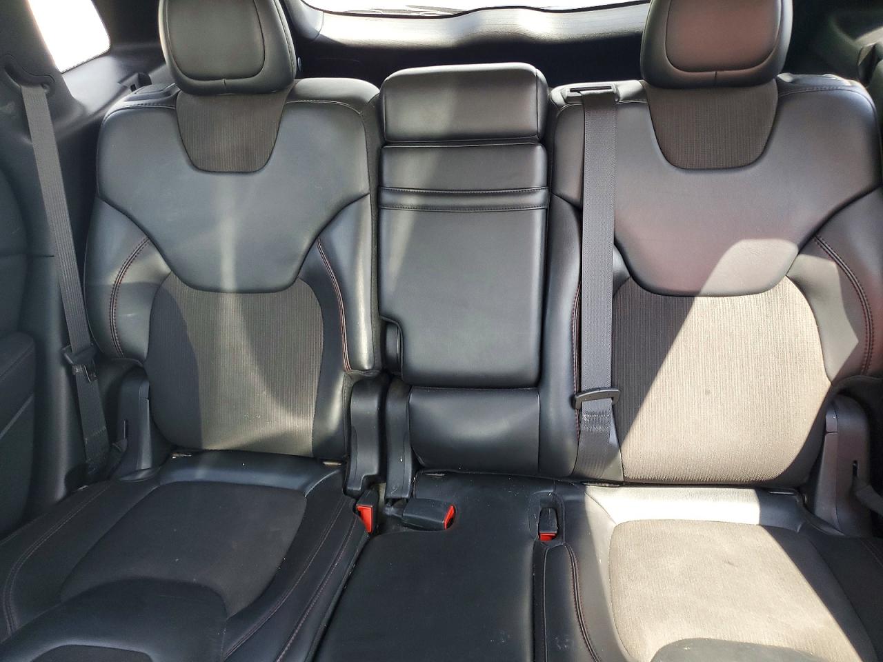 2015 Jeep Cherokee Trailhawk Gray vin: 1C4PJMBSXFW729632