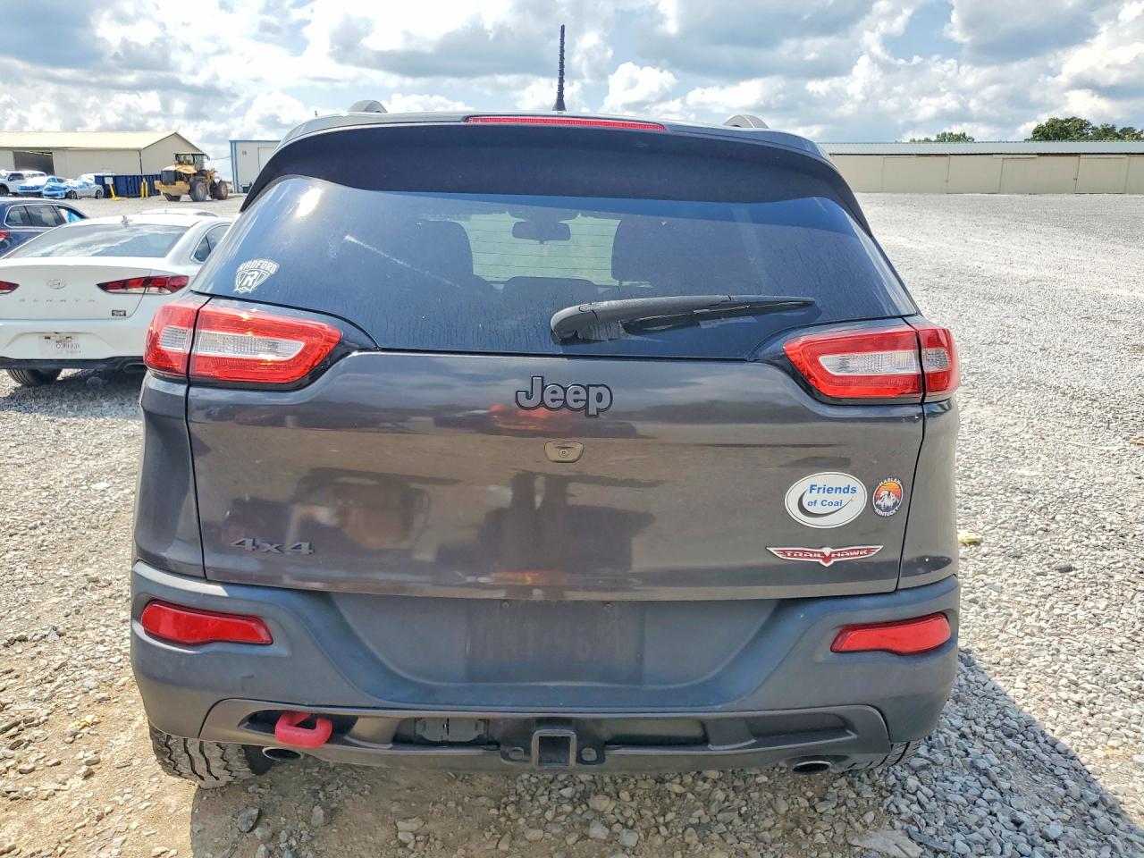 2015 Jeep Cherokee Trailhawk Gray vin: 1C4PJMBSXFW729632