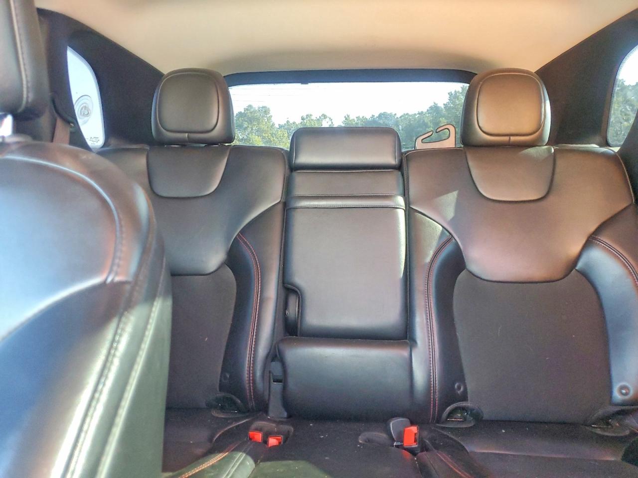2019 Jeep Cherokee Trailhawk White vin: 1C4PJMBX0KD347112