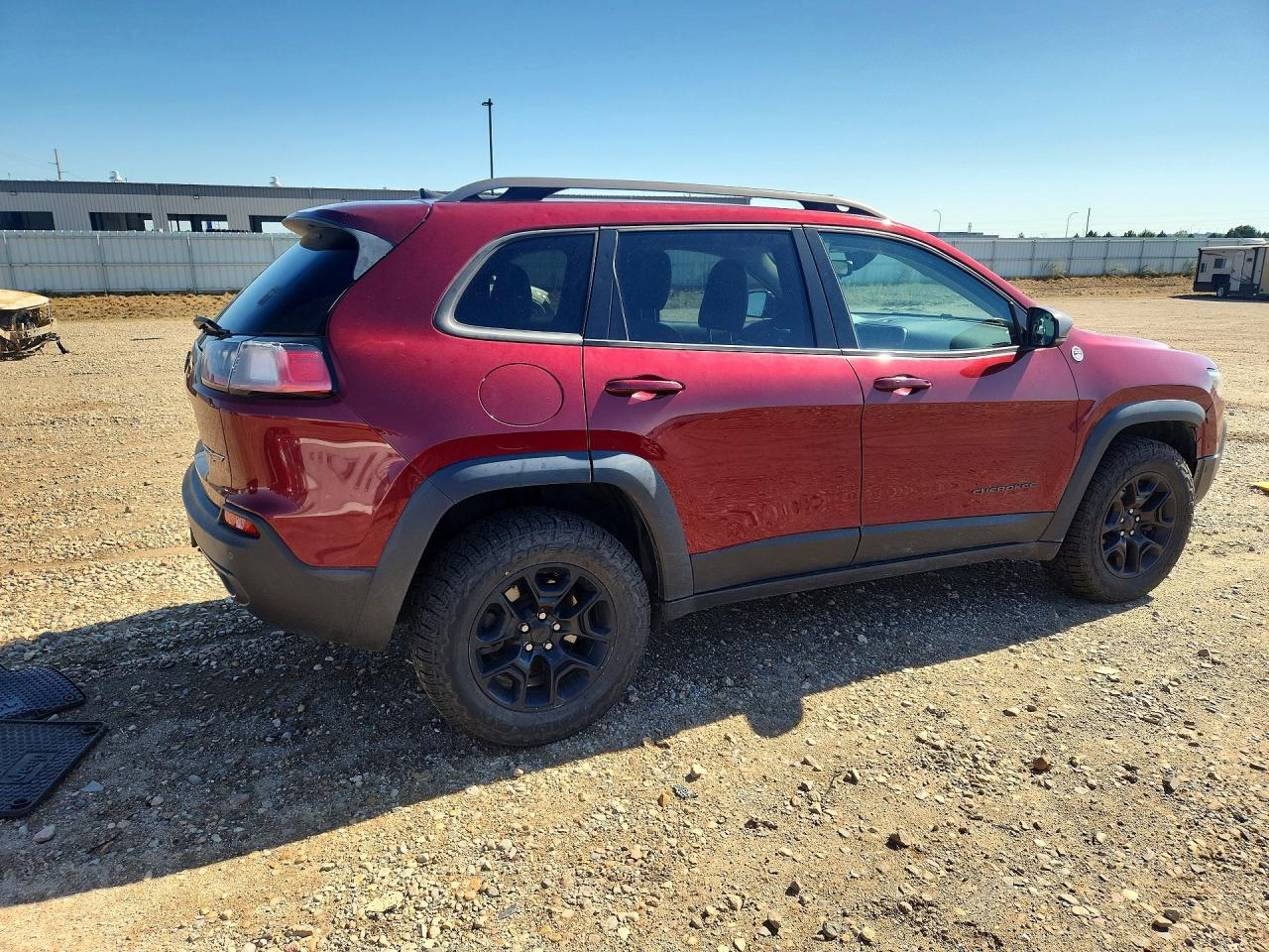 2020 Jeep Cherokee Trailhawk Burgundy vin: 1C4PJMBX0LD627128