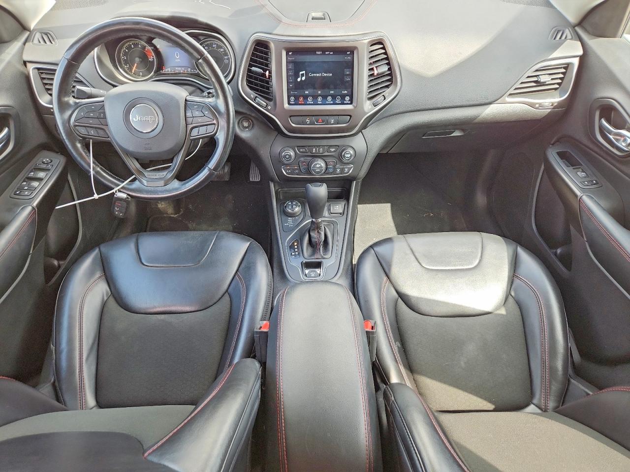 2021 Jeep Cherokee Trailhawk White vin: 1C4PJMBX1MD172002