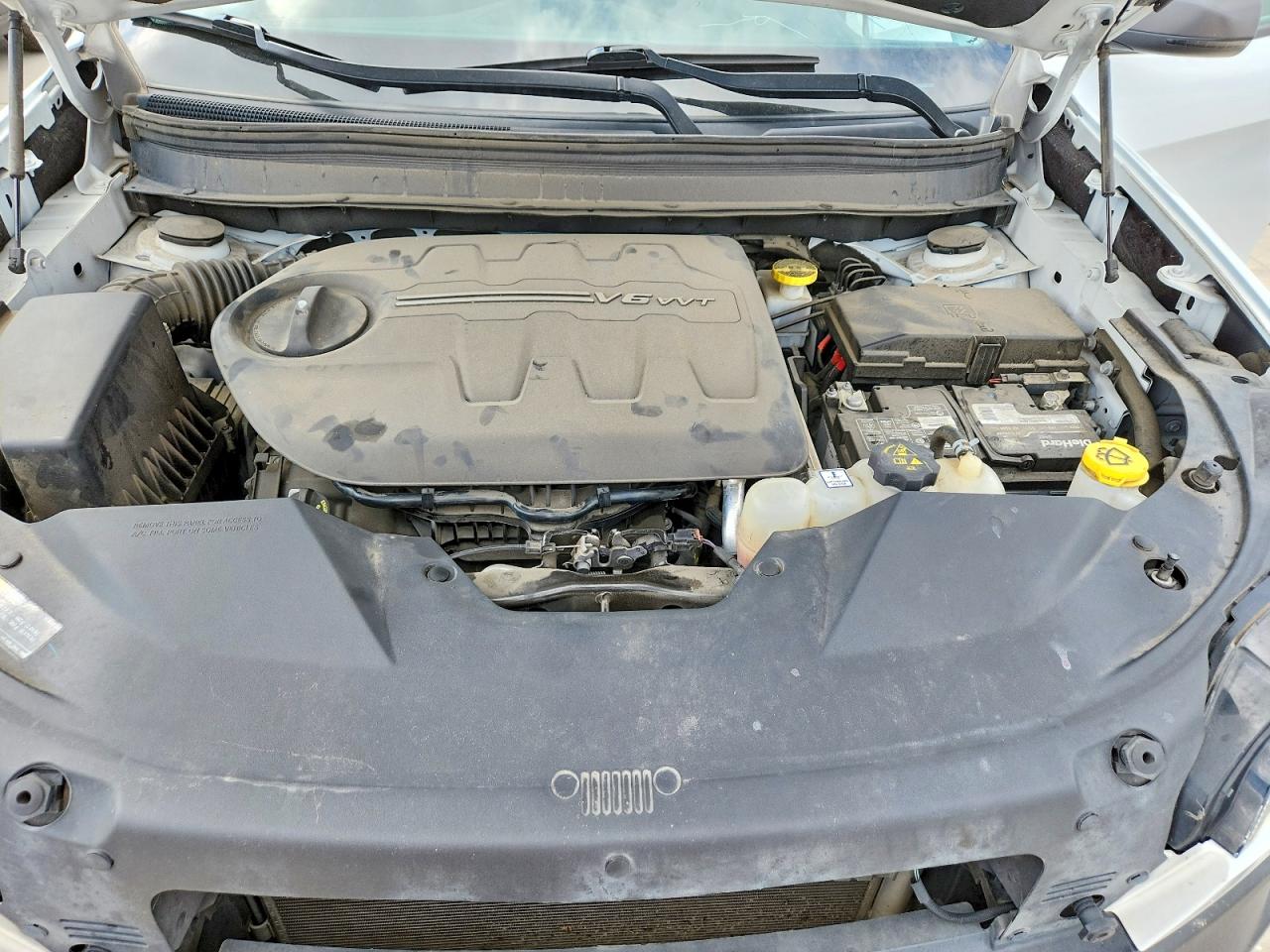 2021 Jeep Cherokee Trailhawk White vin: 1C4PJMBX1MD172002