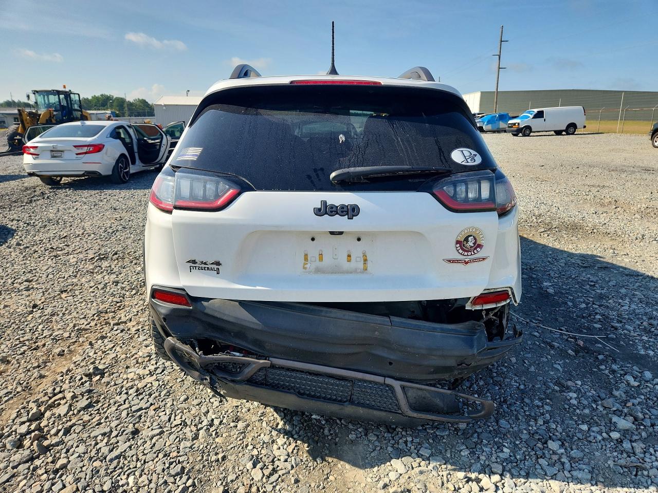 2019 Jeep Cherokee Trailhawk White vin: 1C4PJMBX2KD345880