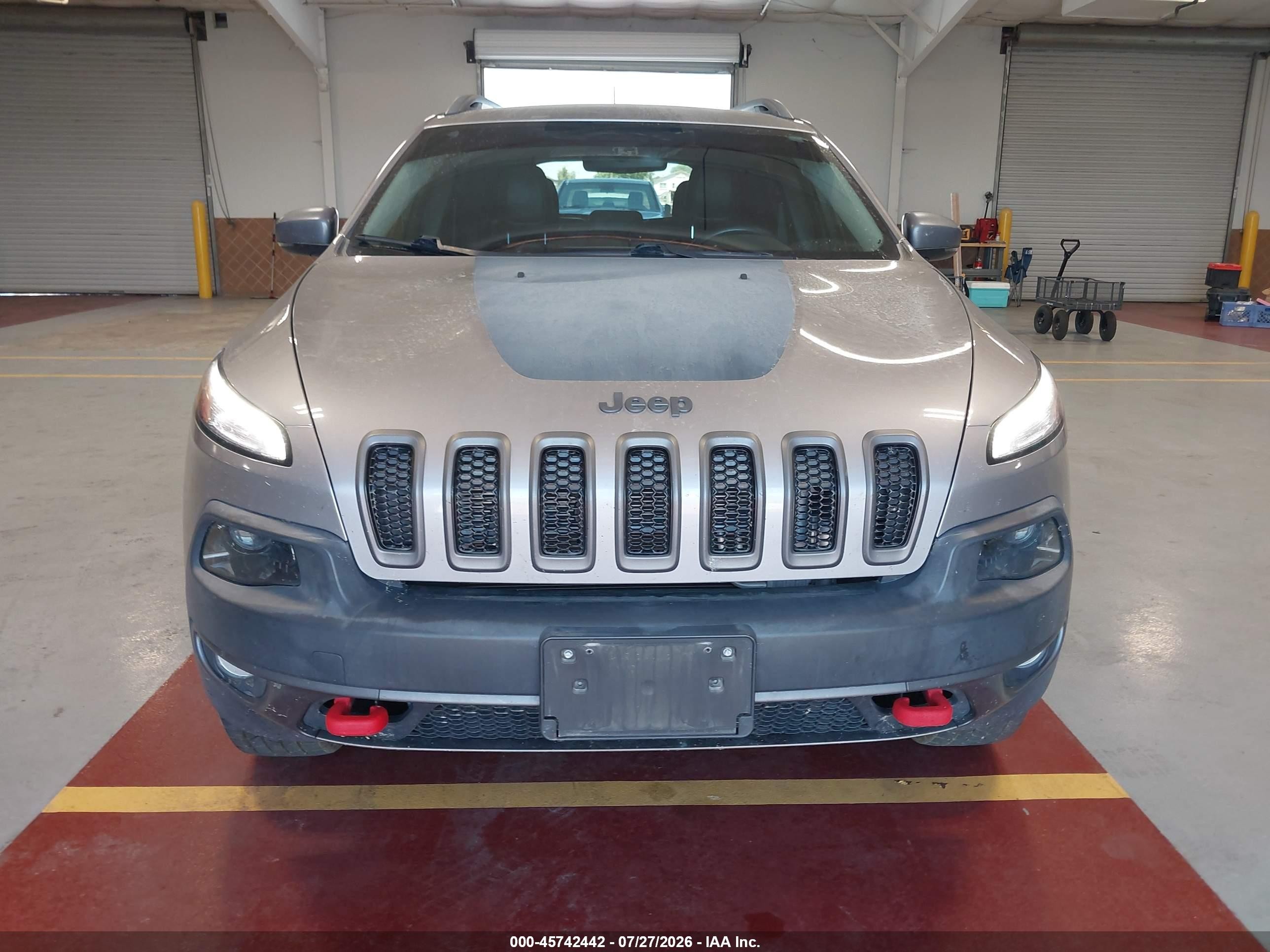 2018 Jeep Cherokee Trailhawk 4x4 Gray vin: 1C4PJMBX3JD559257