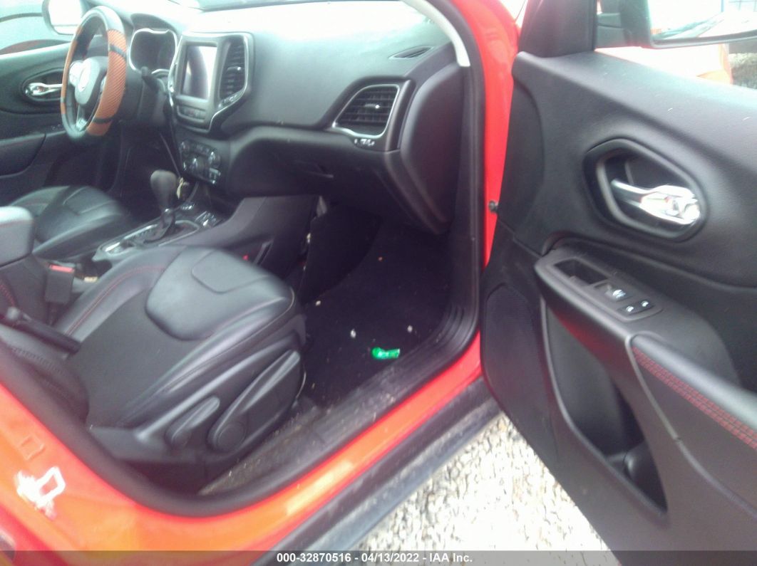 2021 Jeep Cherokee Trailhawk Orange vin: 1C4PJMBX3MD201581