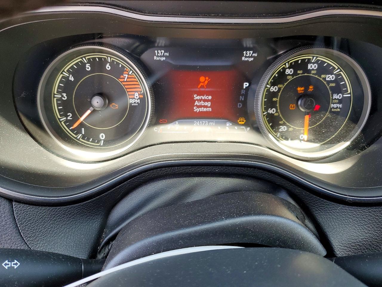 2022 Jeep Cherokee Trailhawk Maroon vin: 1C4PJMBX3ND518035