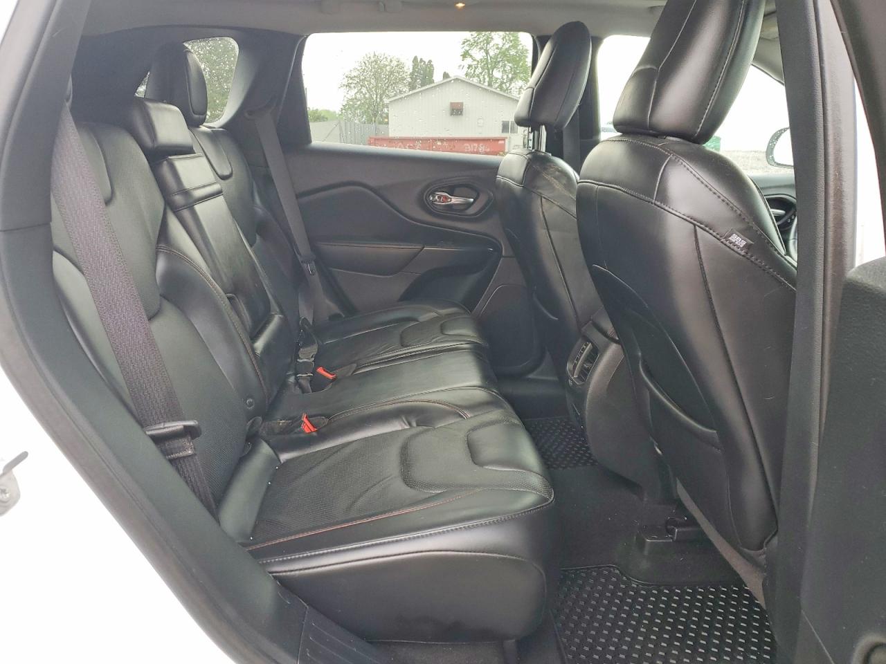 2019 Jeep Cherokee Trailhawk White vin: 1C4PJMBX5KD281043