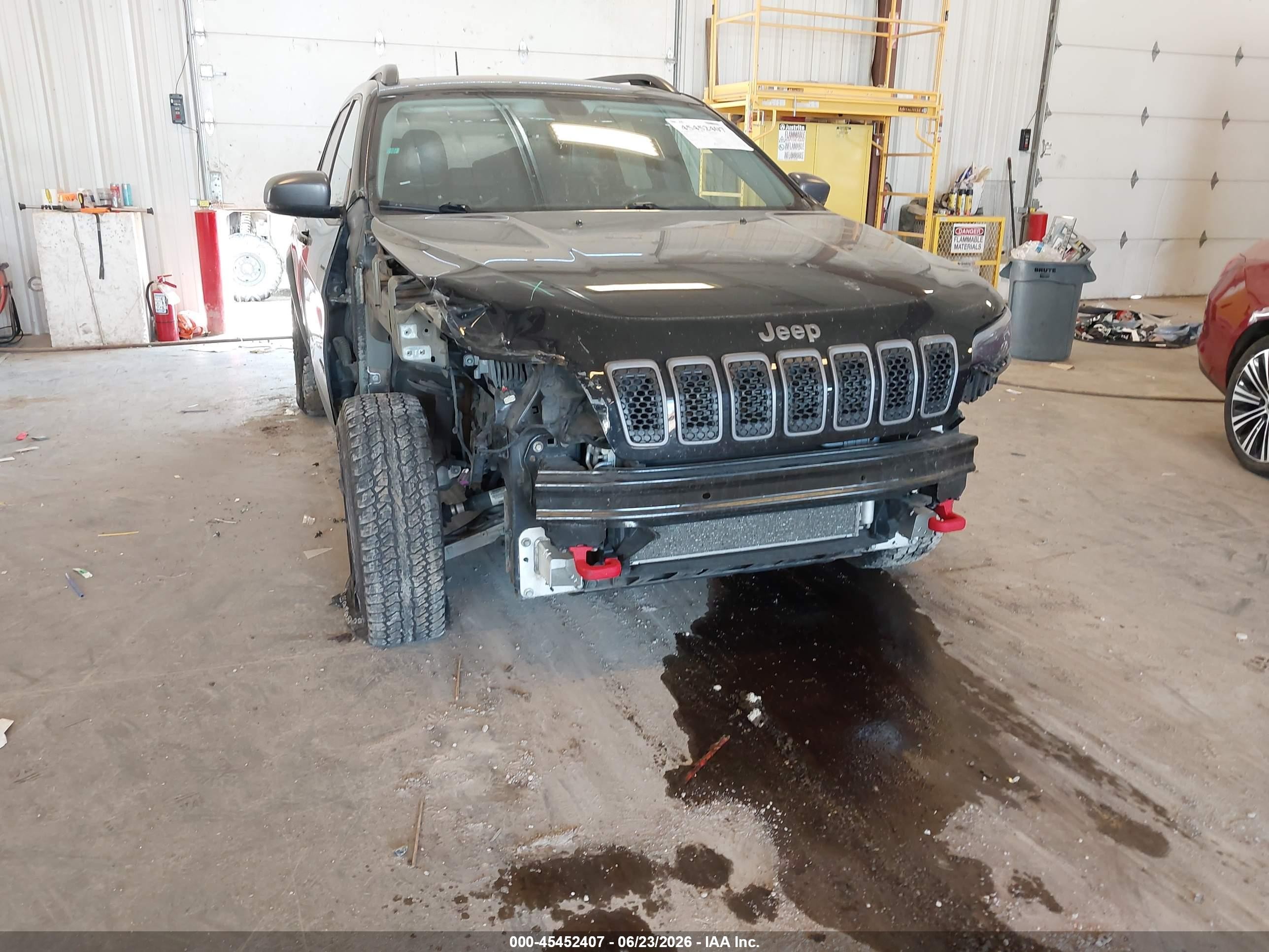 2019 Jeep Cherokee Trailhawk Elite 4x4 Черный vin: 1C4PJMBX6KD217562