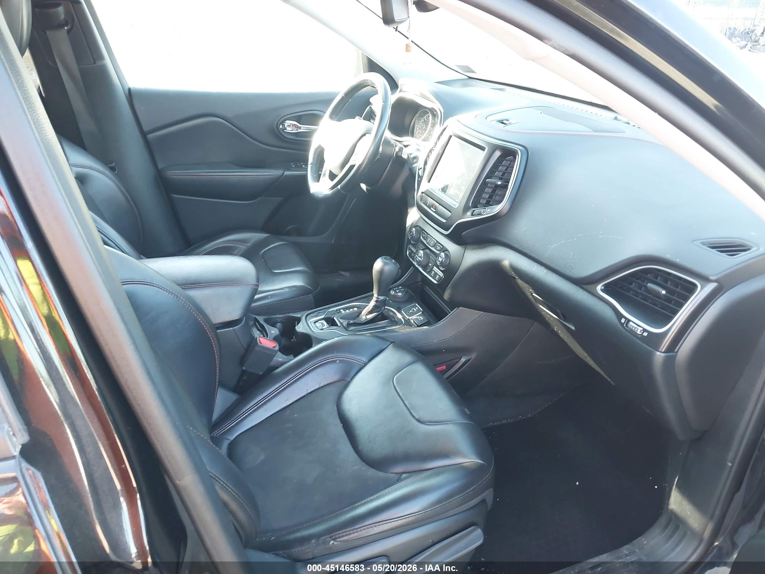 2019 Jeep Cherokee Trailhawk 4x4 Black vin: 1C4PJMBX6KD353206