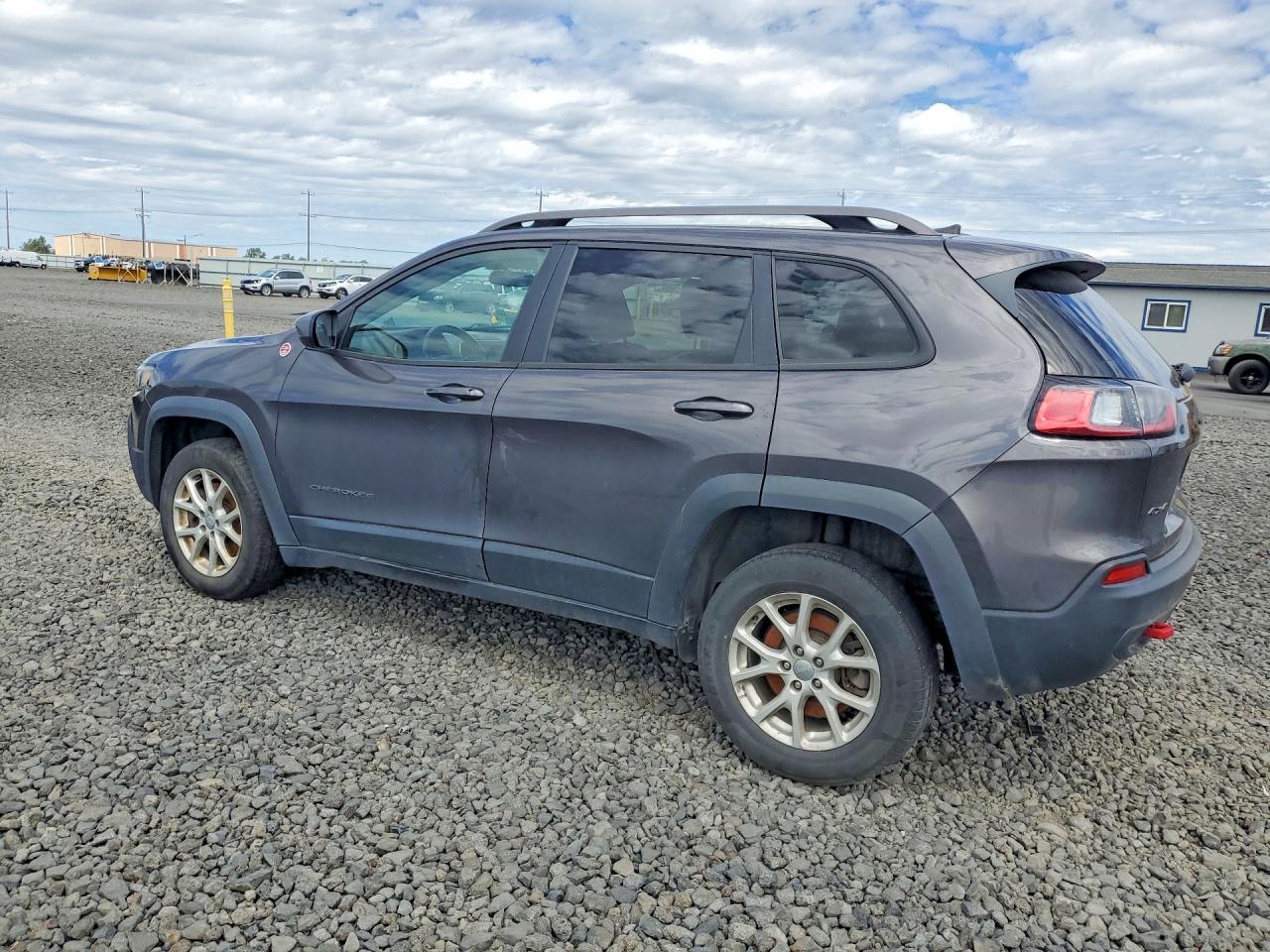 2020 Jeep Cherokee Trailhawk Gray vin: 1C4PJMBX9LD517727