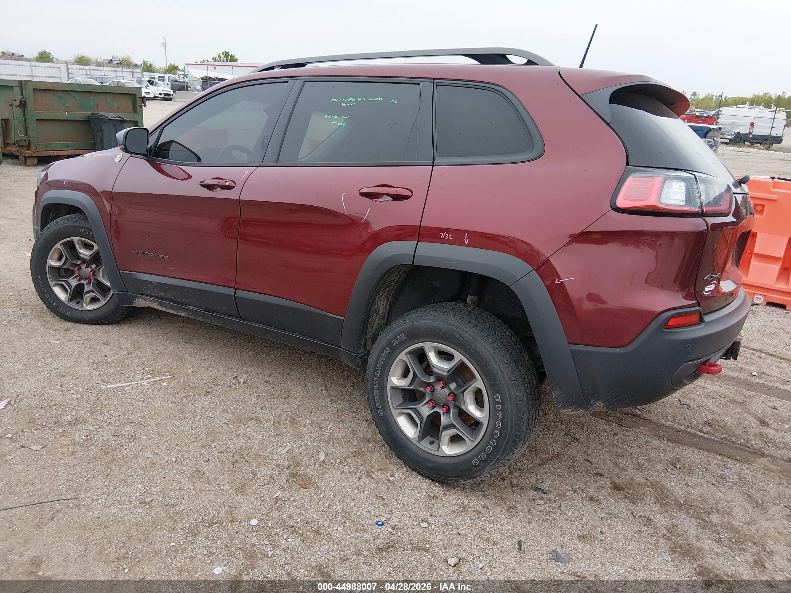 2019 Jeep Cherokee Trailhawk 4x4 Maroon vin: 1C4PJMBXXKD433124