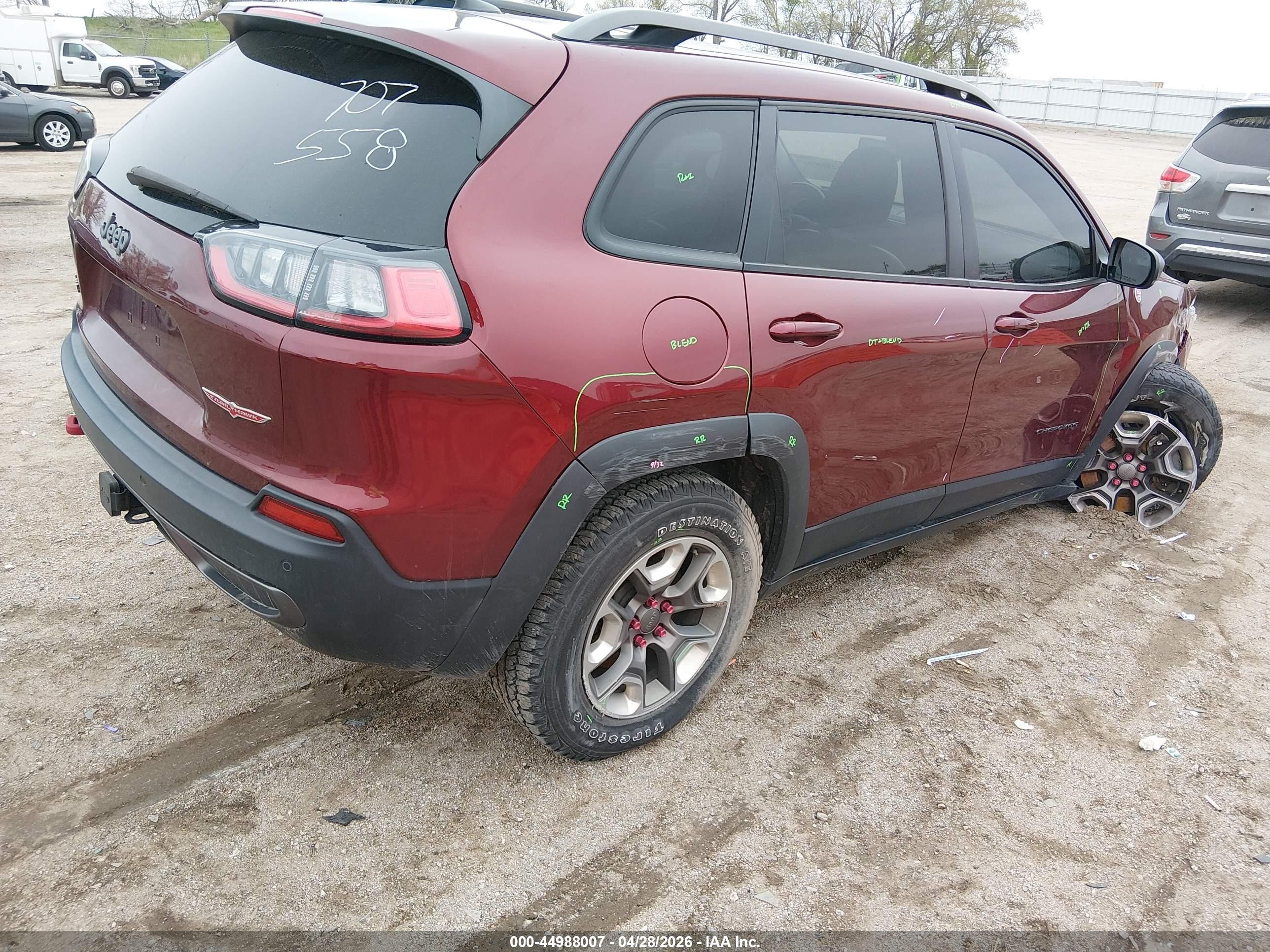 2019 Jeep Cherokee Trailhawk 4x4 Maroon vin: 1C4PJMBXXKD433124