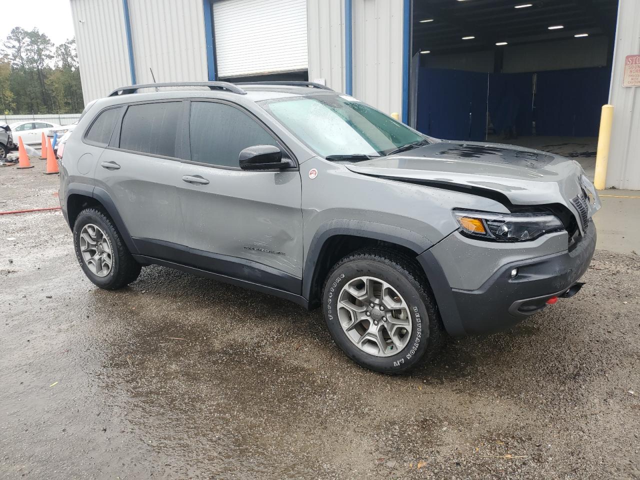 2022 Jeep Cherokee Trailhawk Gray vin: 1C4PJMBXXND538489