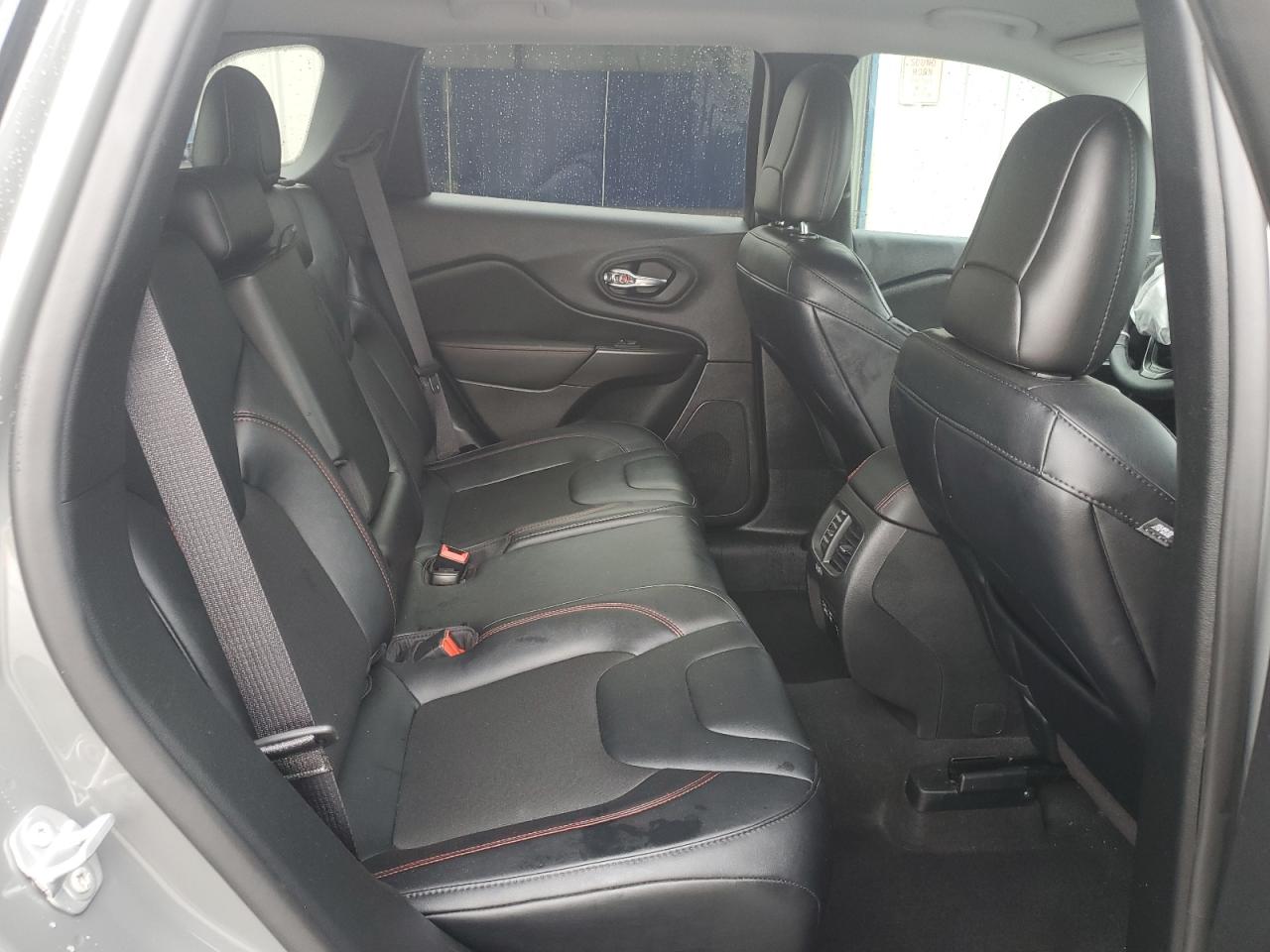 2022 Jeep Cherokee Trailhawk Gray vin: 1C4PJMBXXND538489