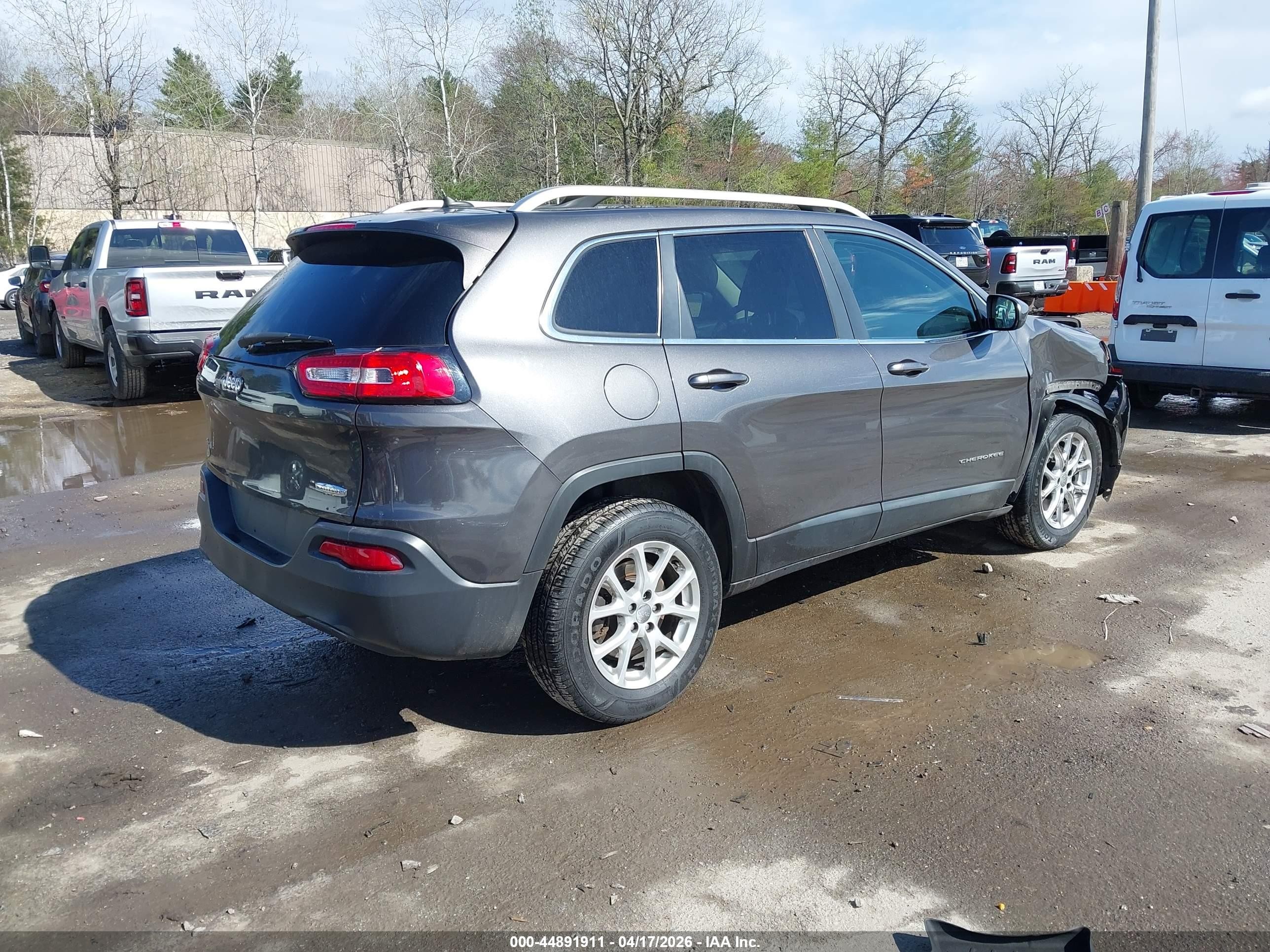 2014 Jeep Cherokee Latitude Gray vin: 1C4PJMCB0EW137895