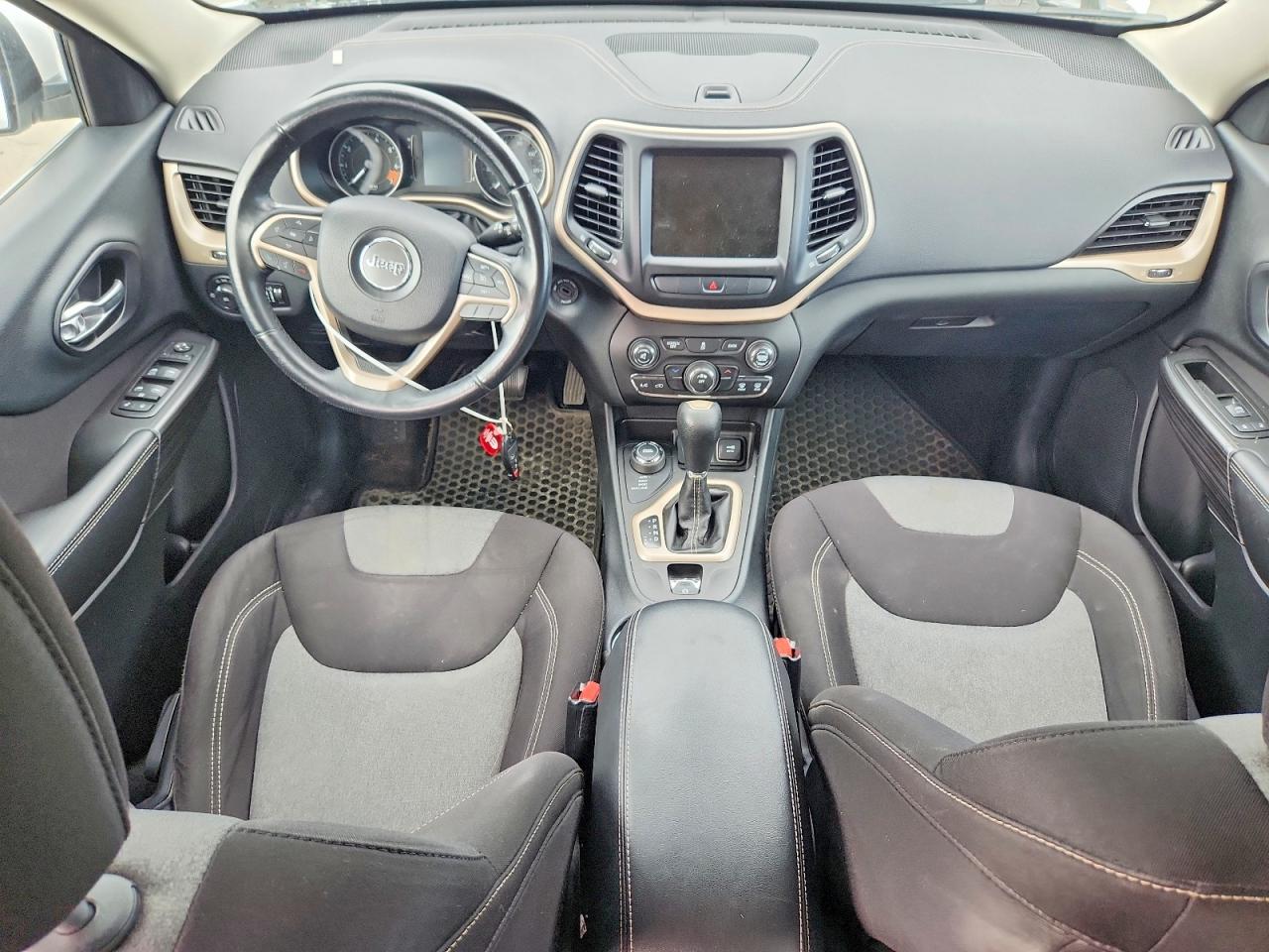 2014 Jeep Cherokee Latitude White vin: 1C4PJMCB0EW201479