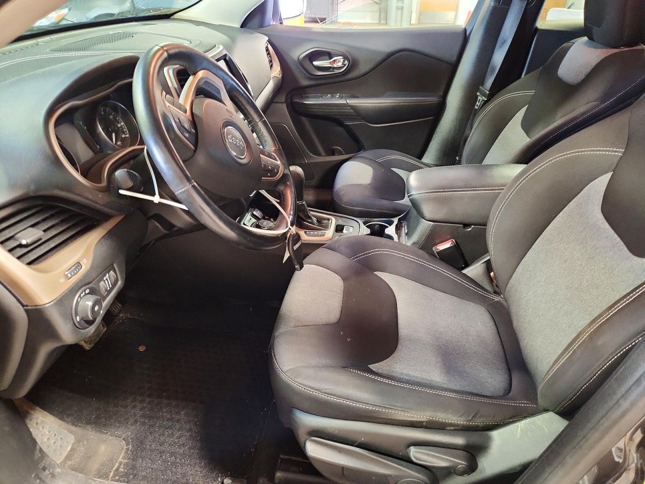 2014 Jeep Cherokee Latitude Charcoal vin: 1C4PJMCB0EW203880