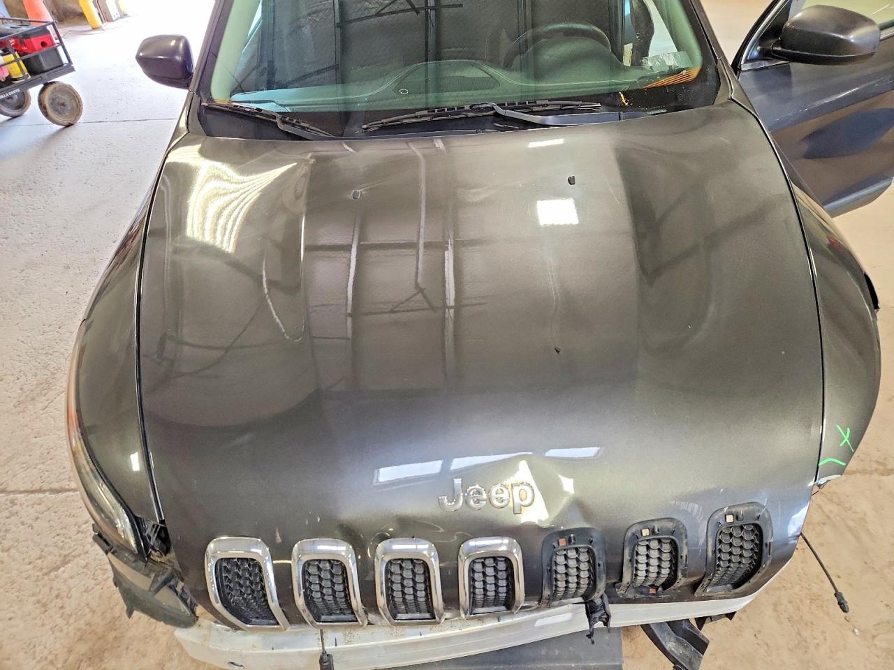 2014 Jeep Cherokee Latitude Charcoal vin: 1C4PJMCB0EW203880