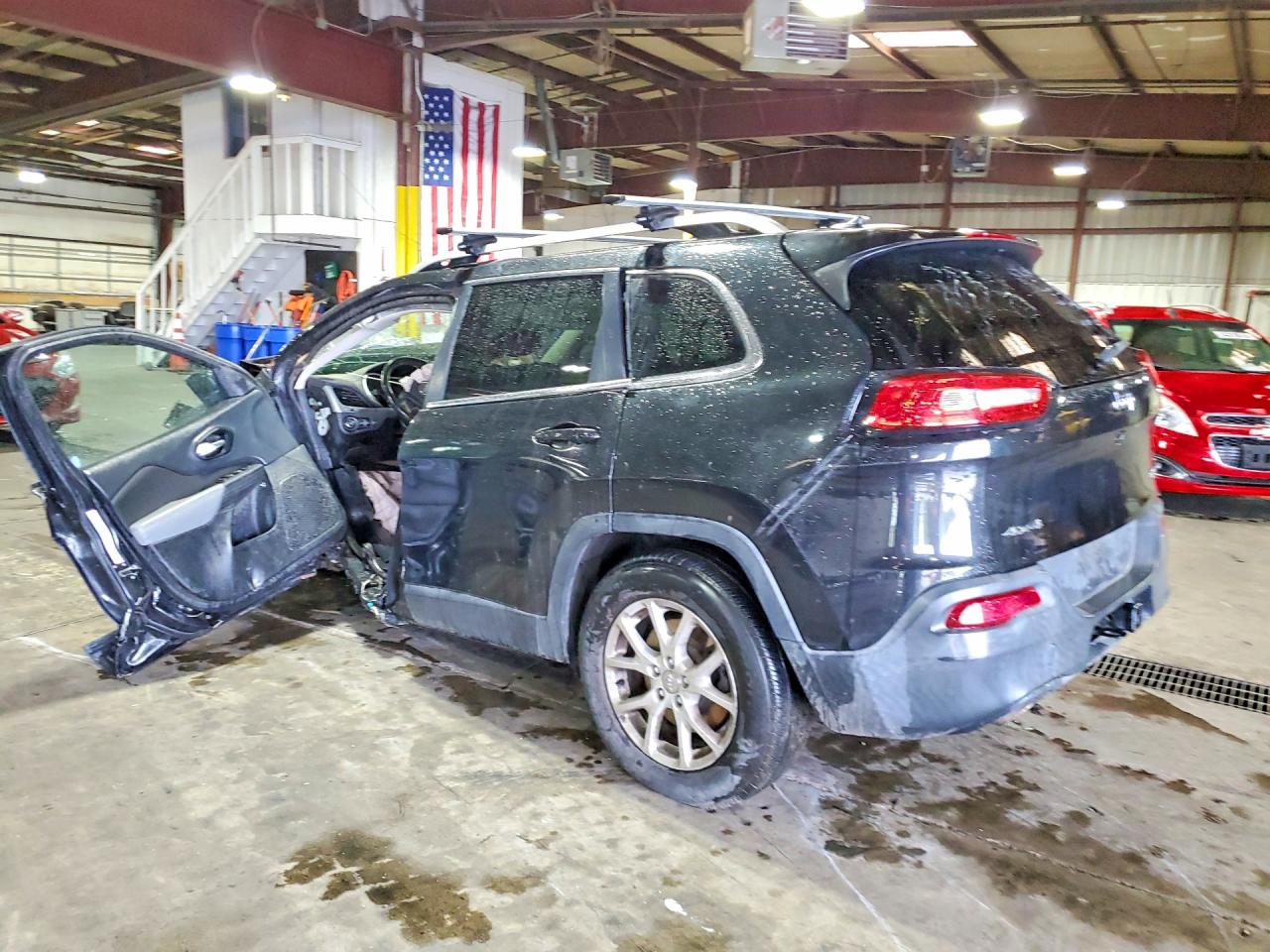 2014 Jeep Cherokee Latitude Black vin: 1C4PJMCB0EW211932