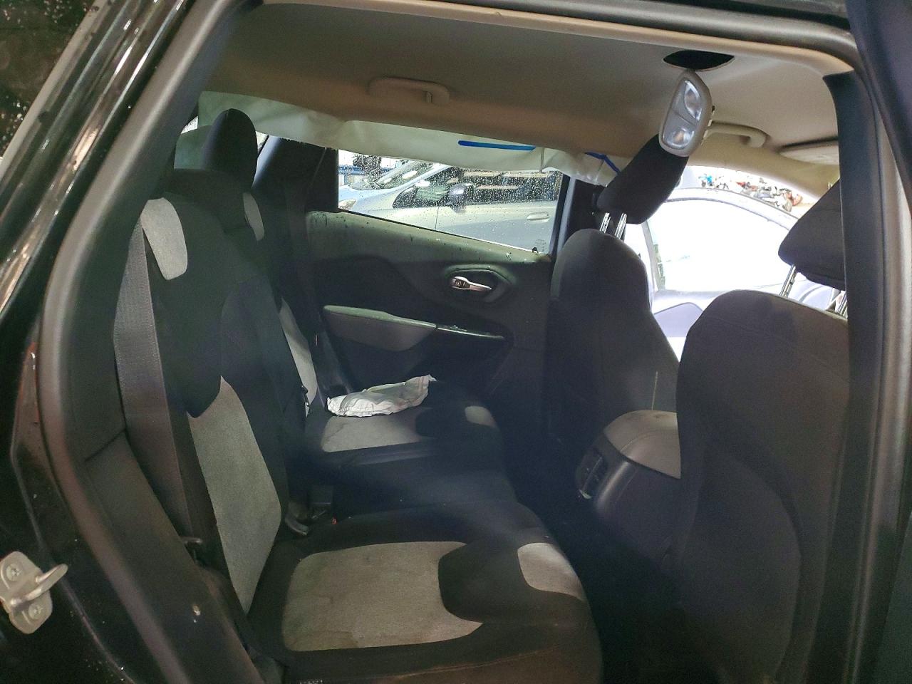 2014 Jeep Cherokee Latitude Black vin: 1C4PJMCB0EW211932