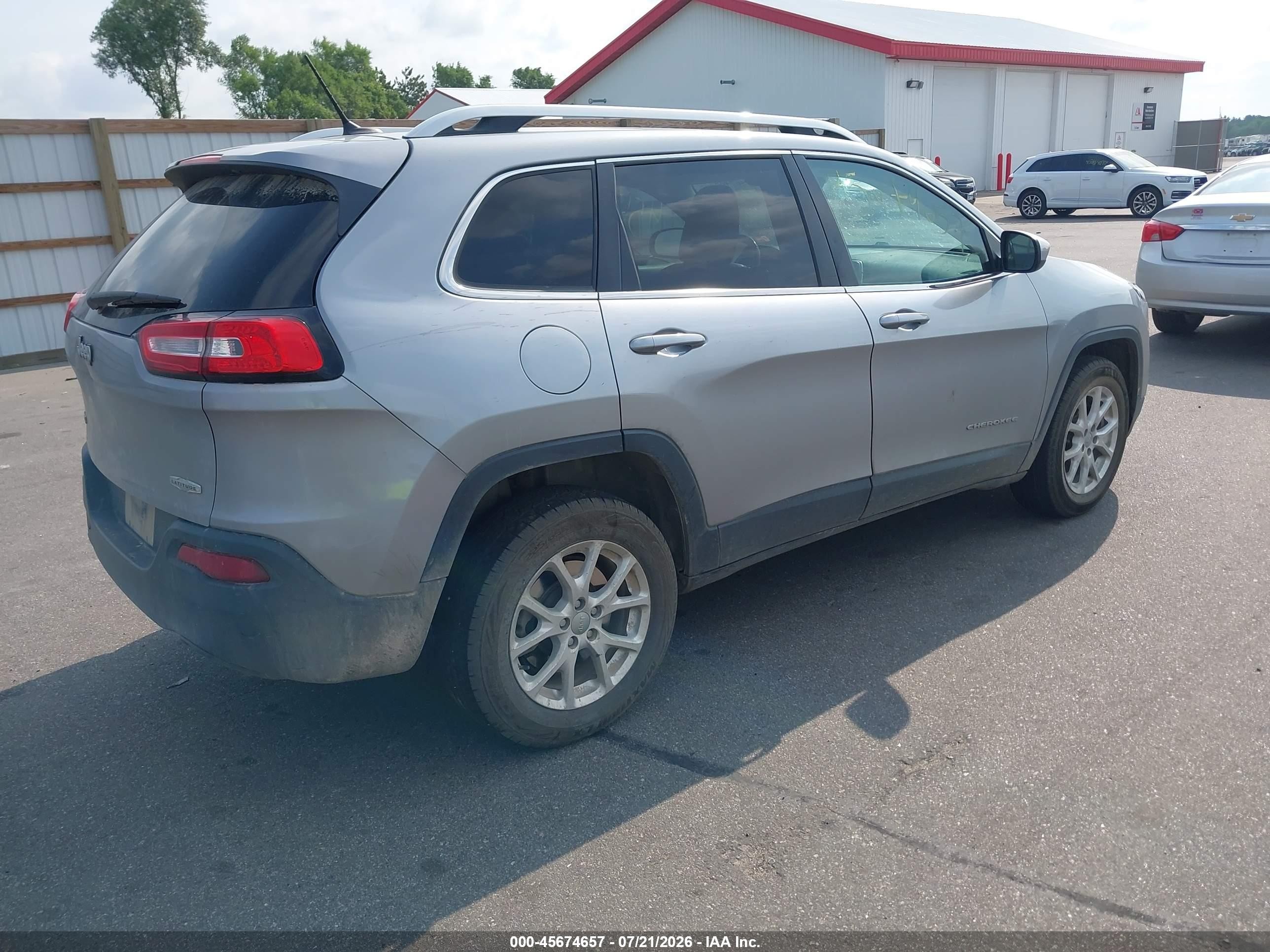 2014 Jeep Cherokee Latitude Silver vin: 1C4PJMCB0EW224485