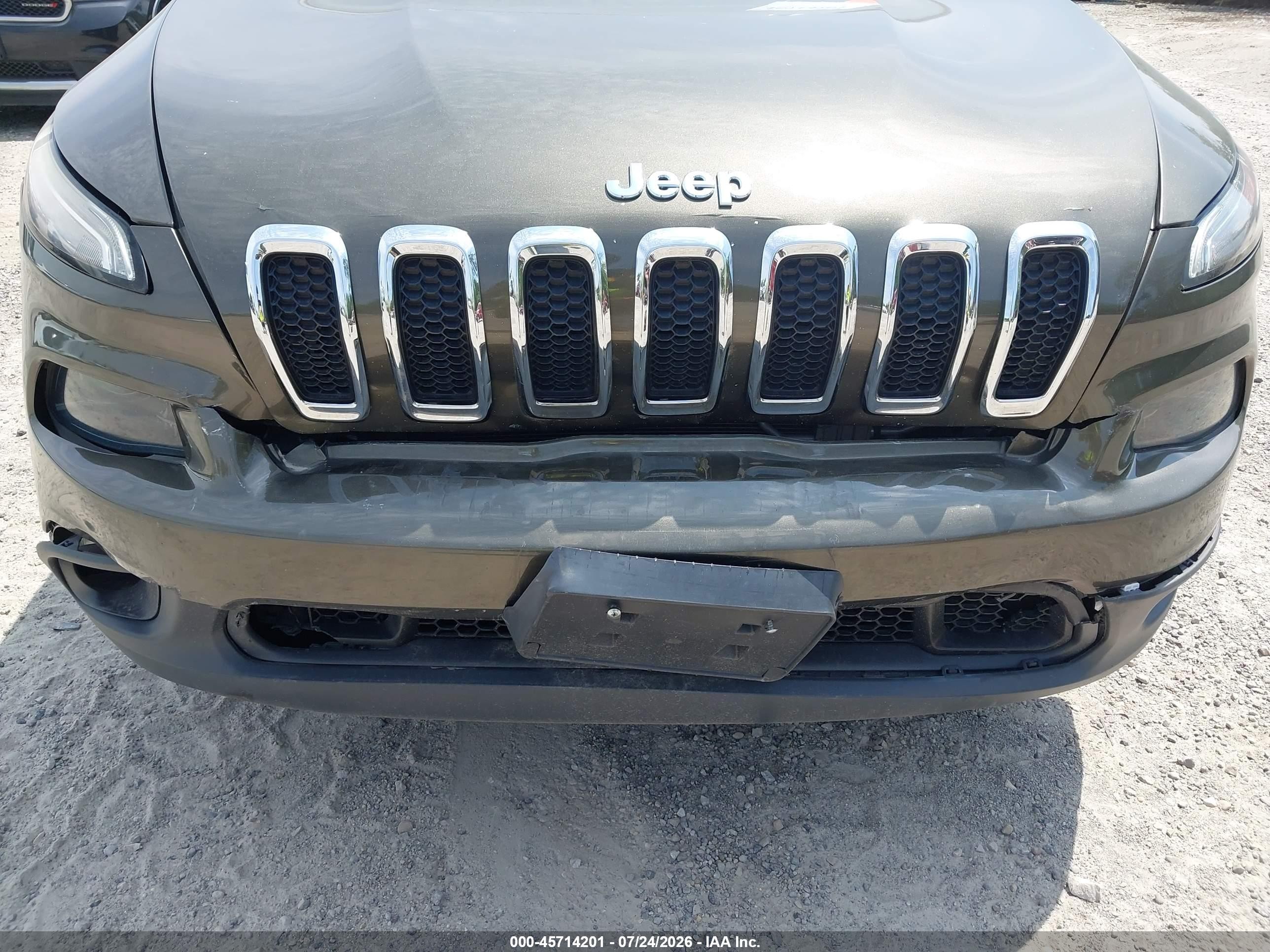 2015 Jeep Cherokee Latitude Green vin: 1C4PJMCB0FW612947
