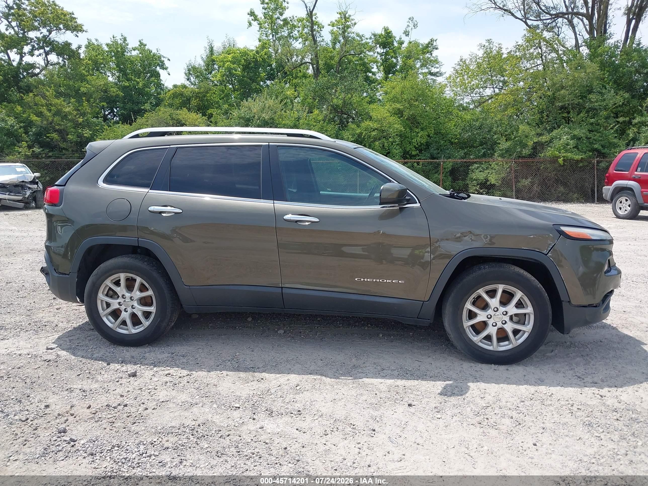 2015 Jeep Cherokee Latitude Green vin: 1C4PJMCB0FW612947