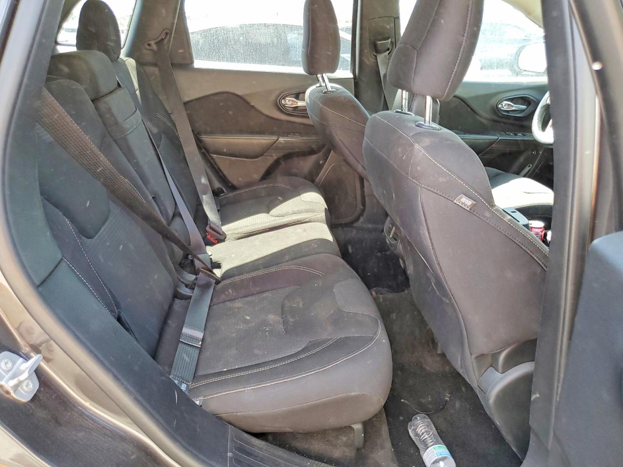 2015 Jeep Cherokee Latitude Charcoal vin: 1C4PJMCB0FW758331