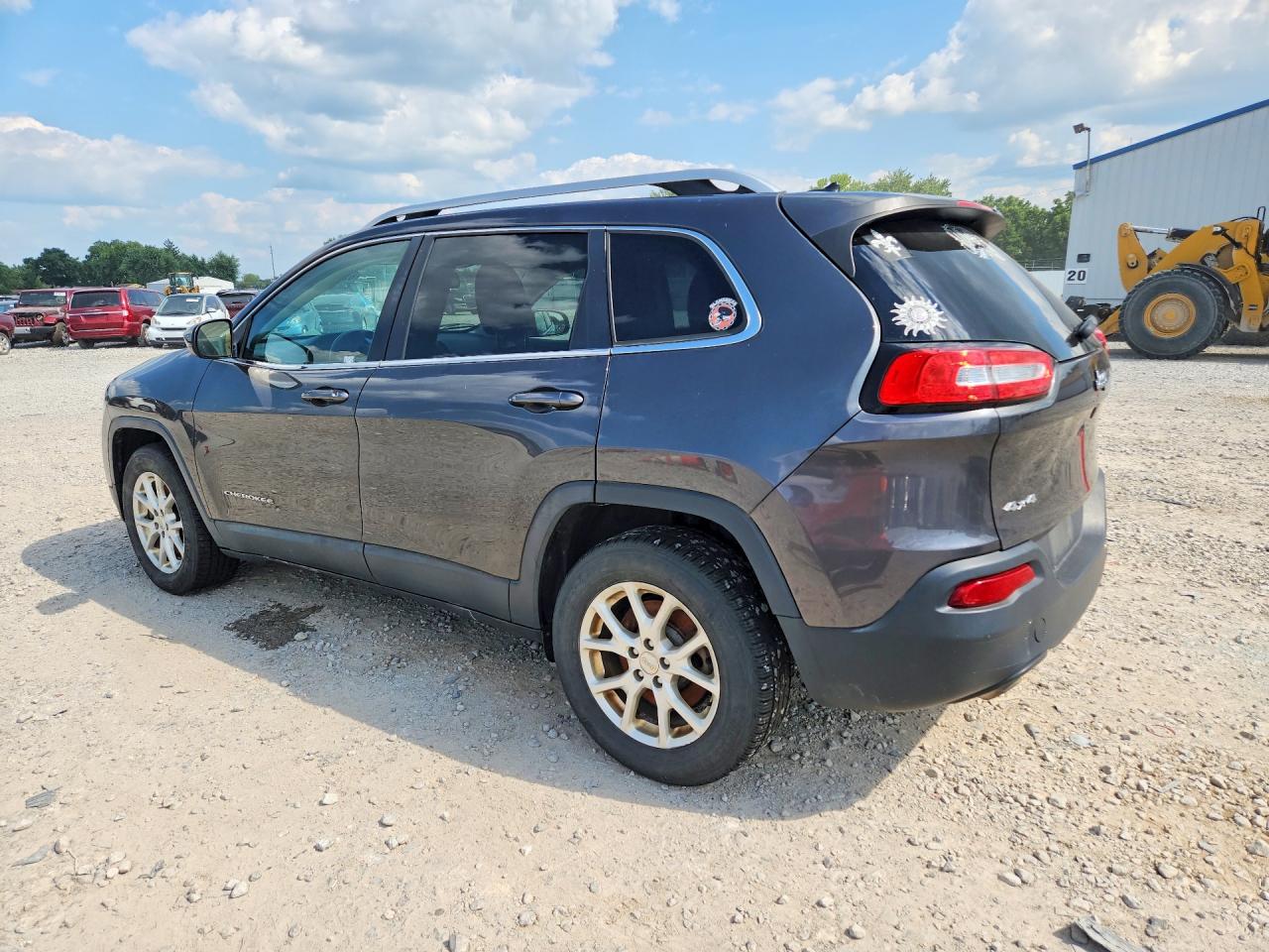 2015 Jeep Cherokee Latitude Gray vin: 1C4PJMCB0FW772326