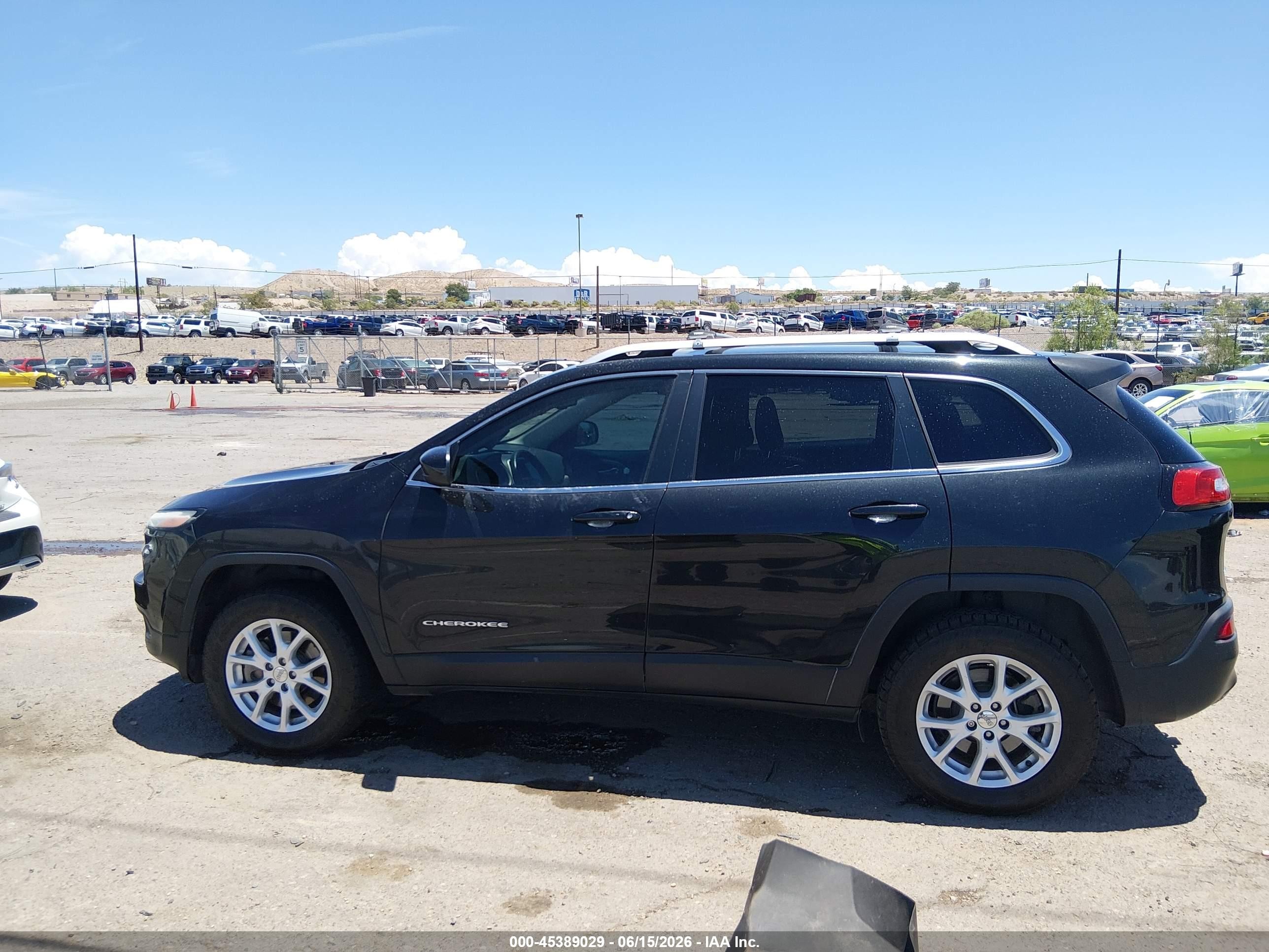 2015 Jeep Cherokee Latitude Beige vin: 1C4PJMCB0FW788526