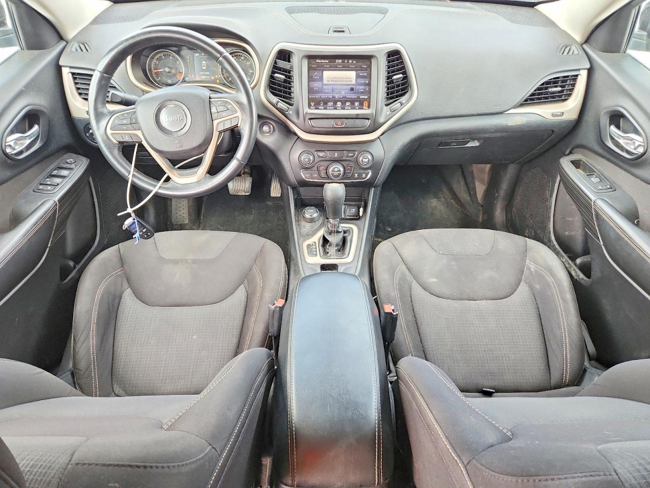 2015 Jeep Cherokee Latitude Black vin: 1C4PJMCB0FW792575