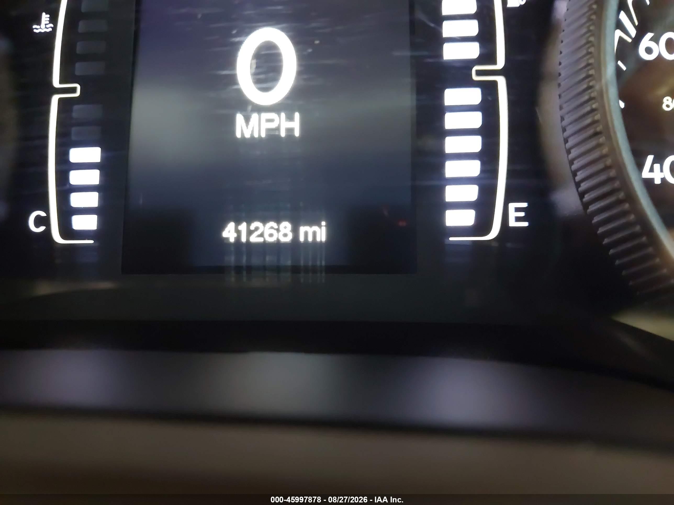 2018 Jeep Cherokee Latitude 4x4 Silver vin: 1C4PJMCB0JD528521